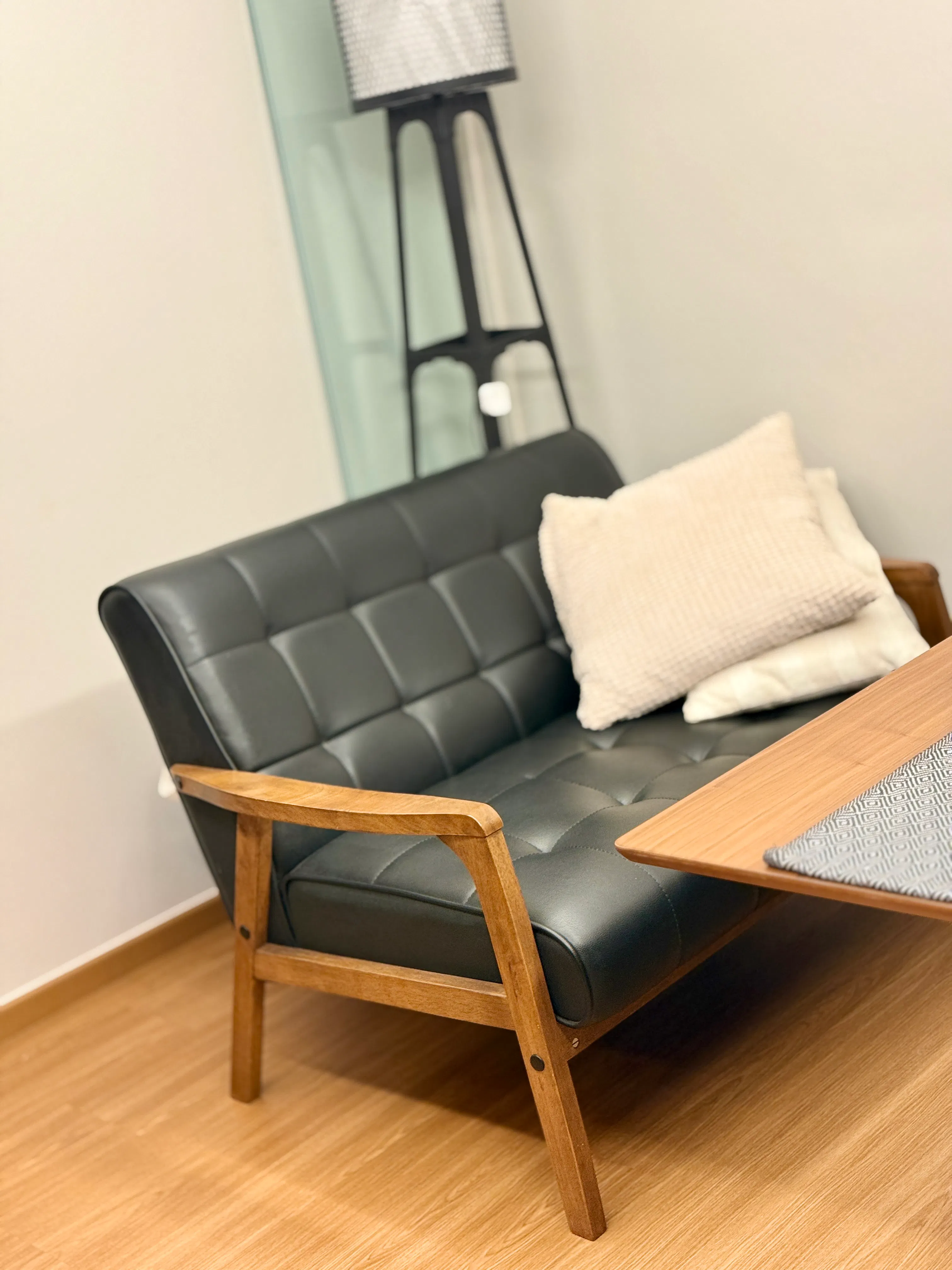 Customer home photo 1: Very durable. Have used for 7 years and still like new.