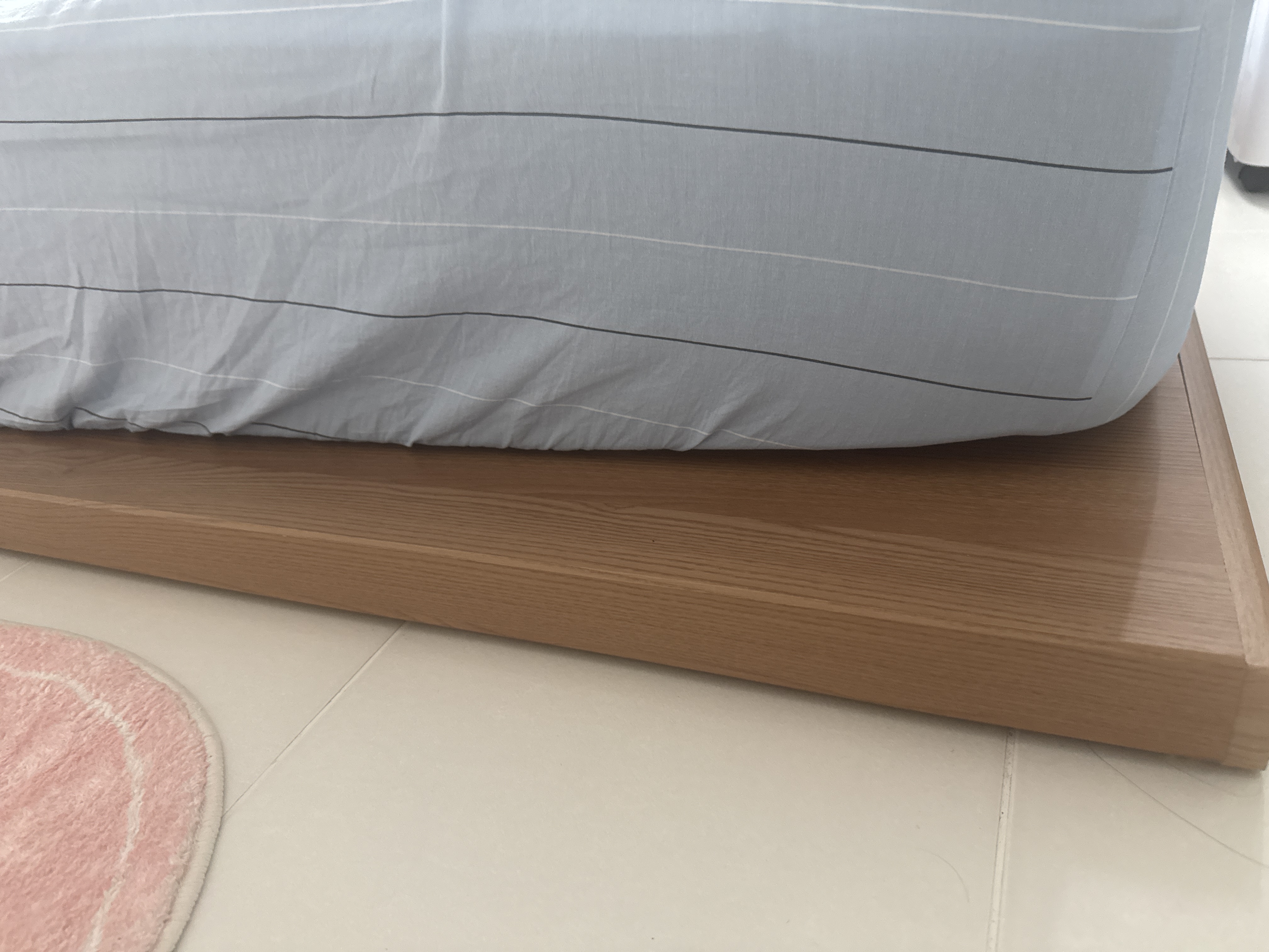 Akira Queen Modular Floor Platform Bed - Oak