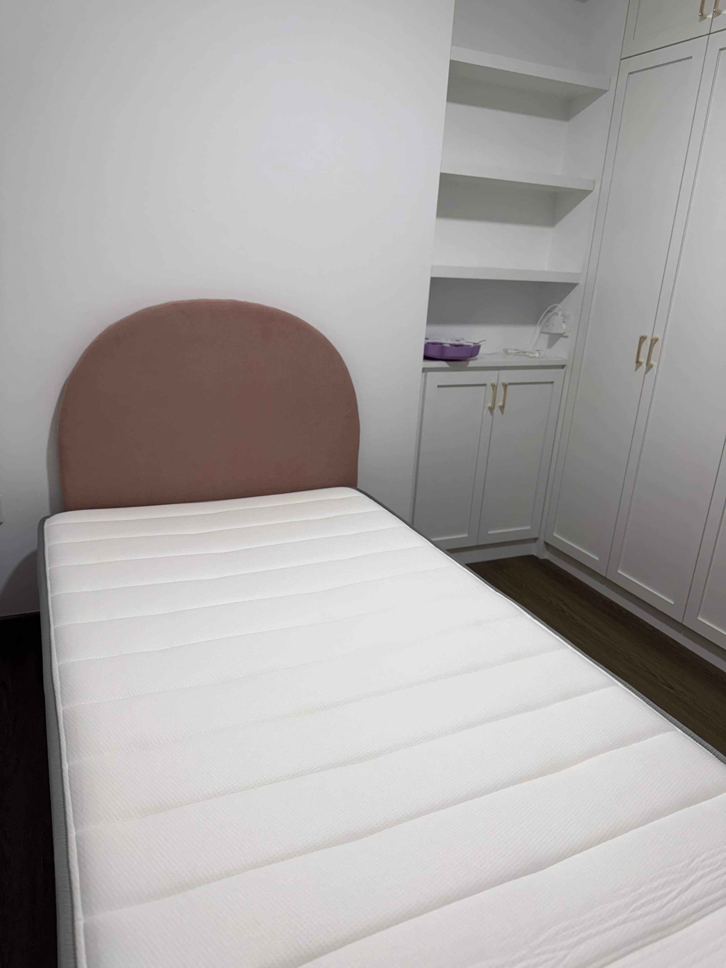 Customer home photo 1: Bought the wrong size accidentally but was prompt to assist me in switching the mattress. Love the colour of the bed frame.