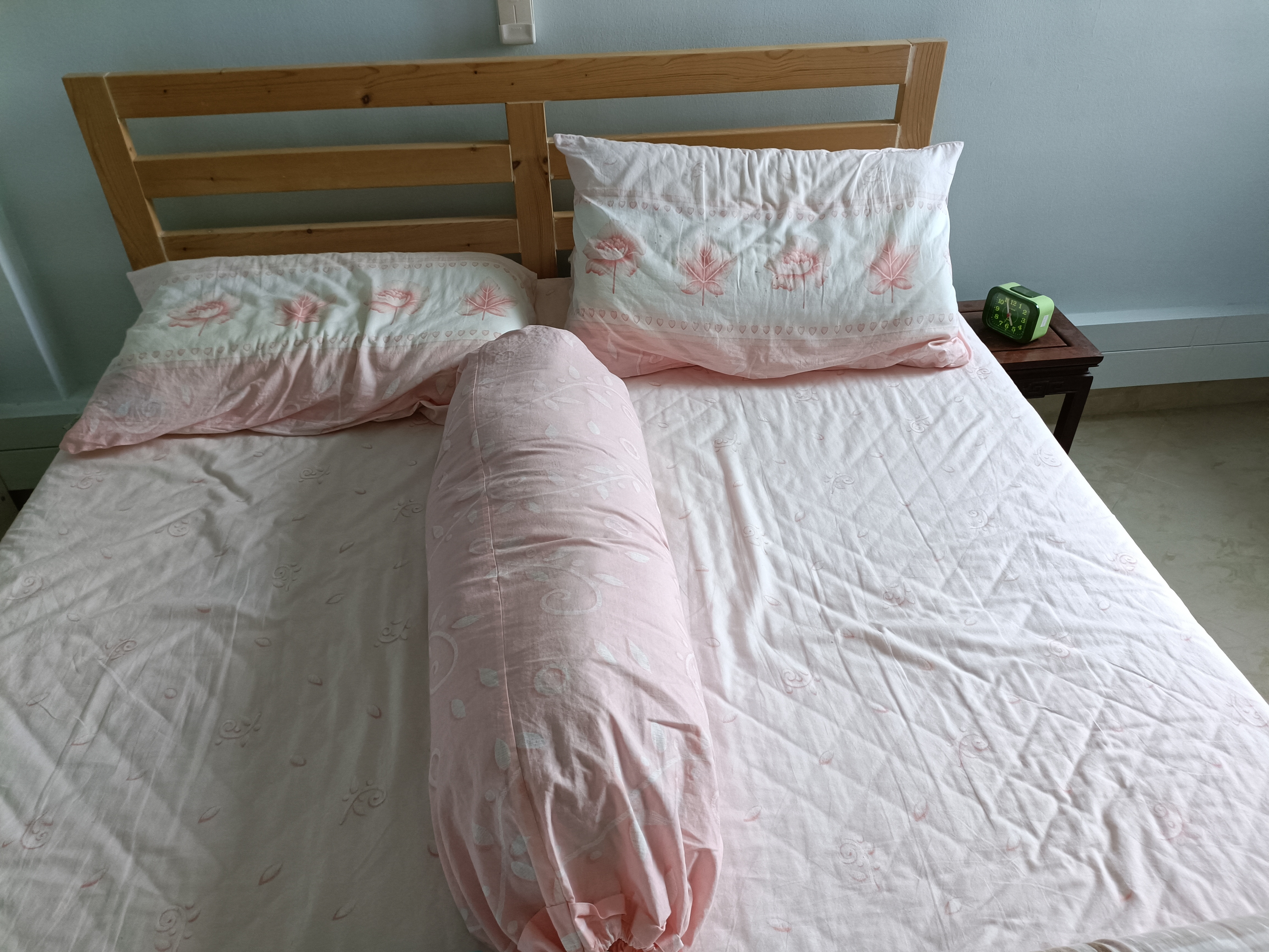 Customer home photo 2: It fits my needs and we like the simple style of this bed.