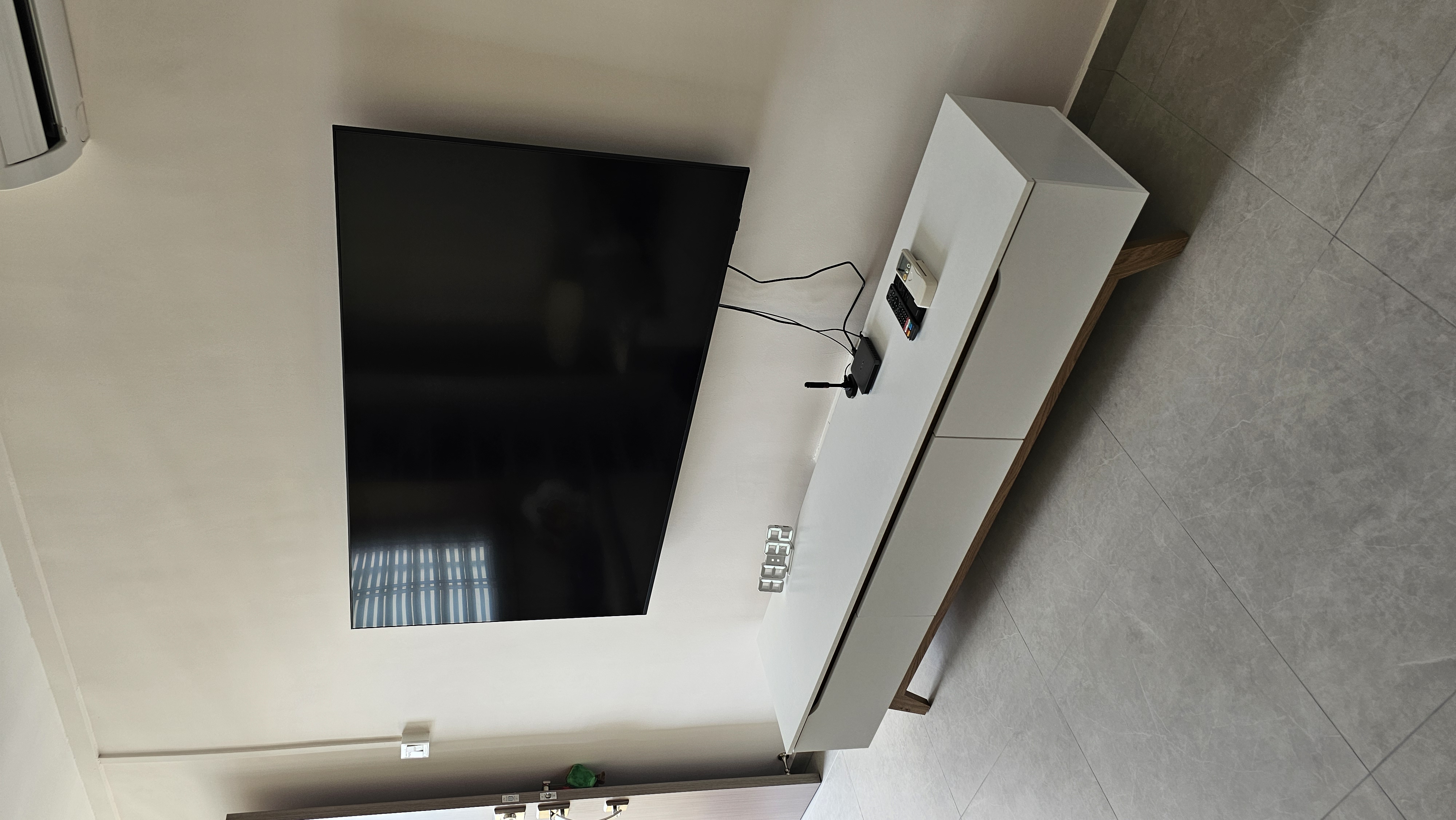 Customer home photo 1: The console fits well and the storage is great. :)