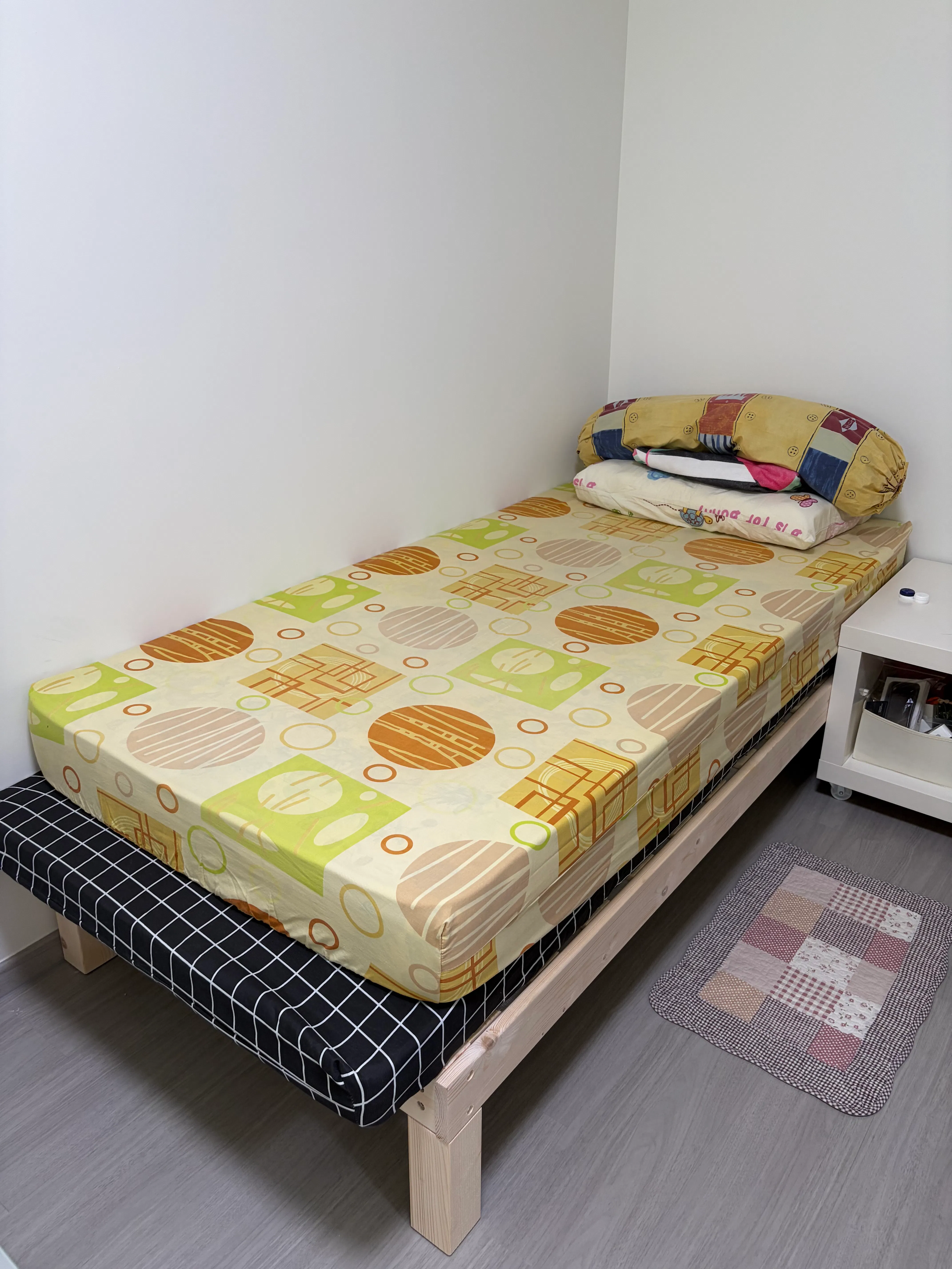 Customer home photo 1: The product quality is good and the price is reasonable too. Happy with the purchase.