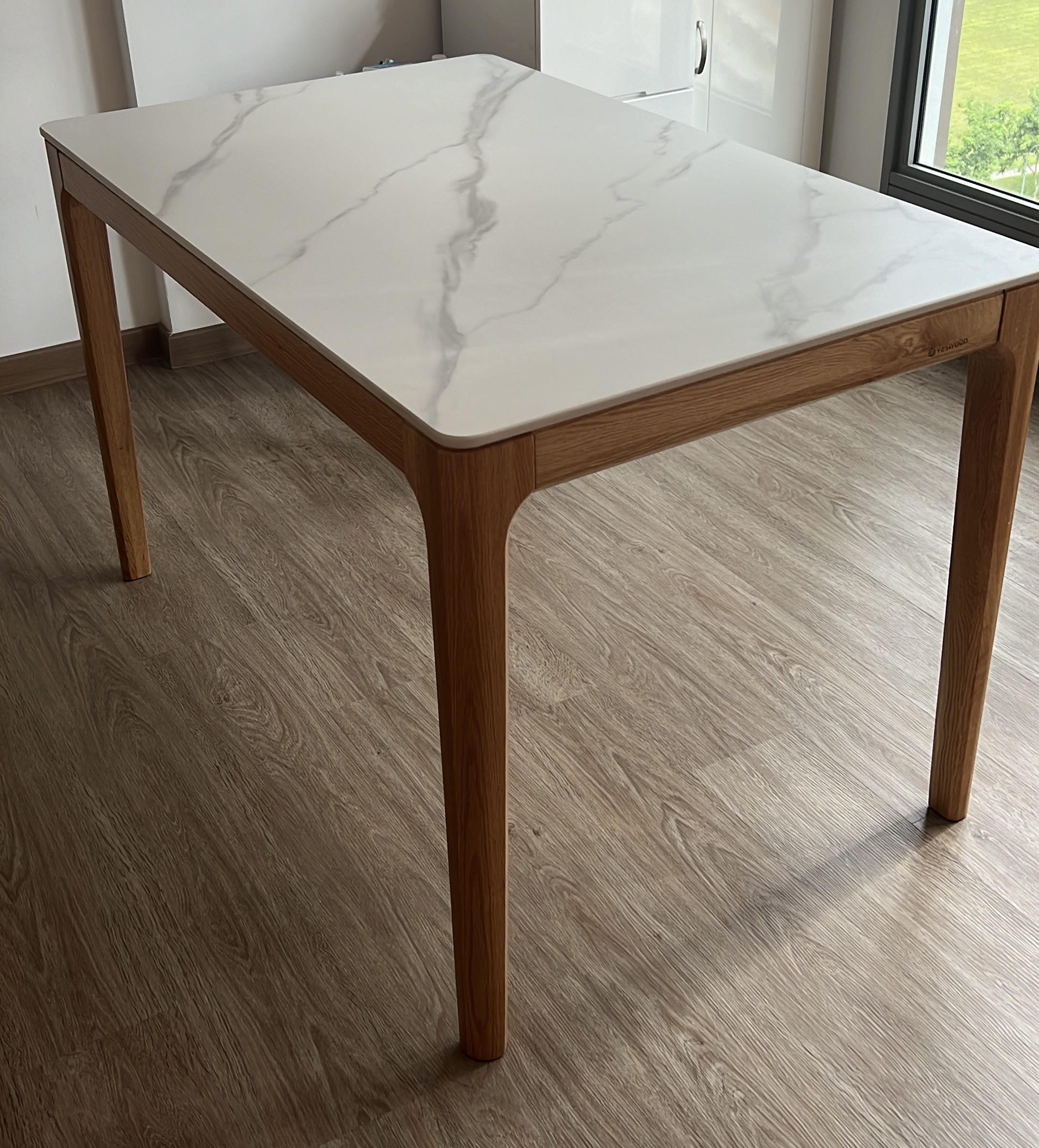 Customer home photo 14: Table very stable and beautiful