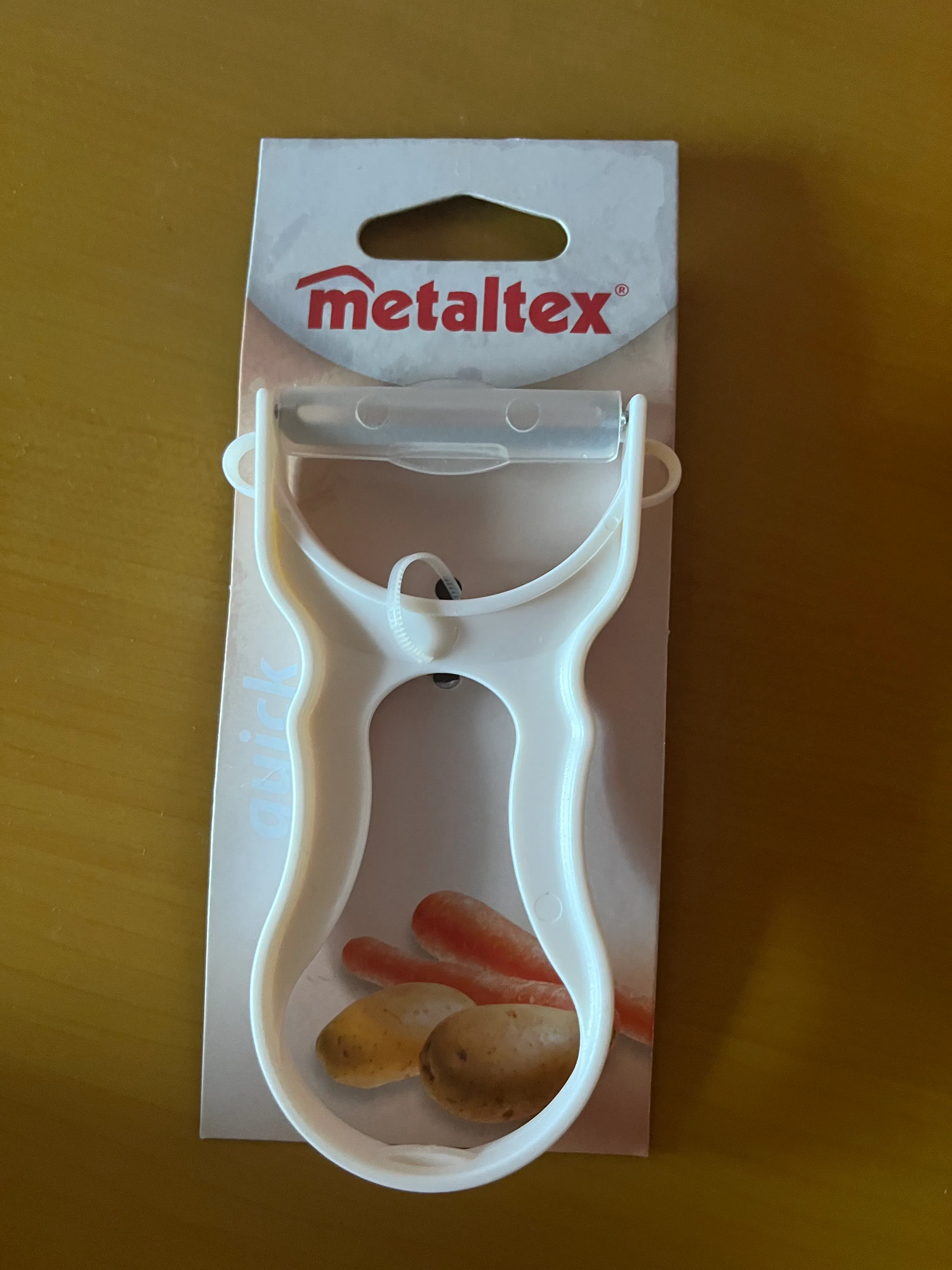 Customer home photo 2: This is of good quality and peels fruits easily. Thanks