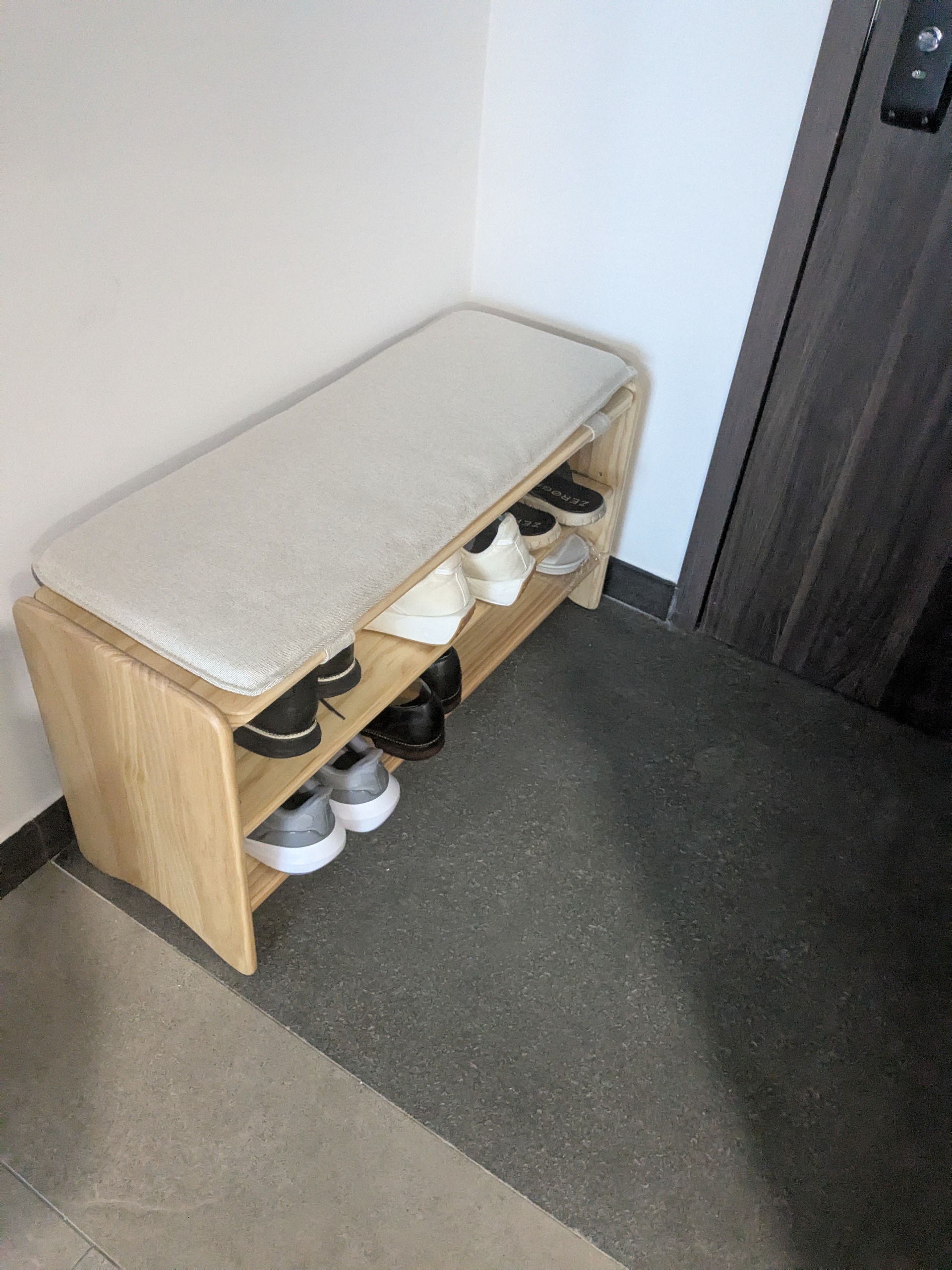 Customer home photo 2: Good quality and price. I'm satisfied with this.