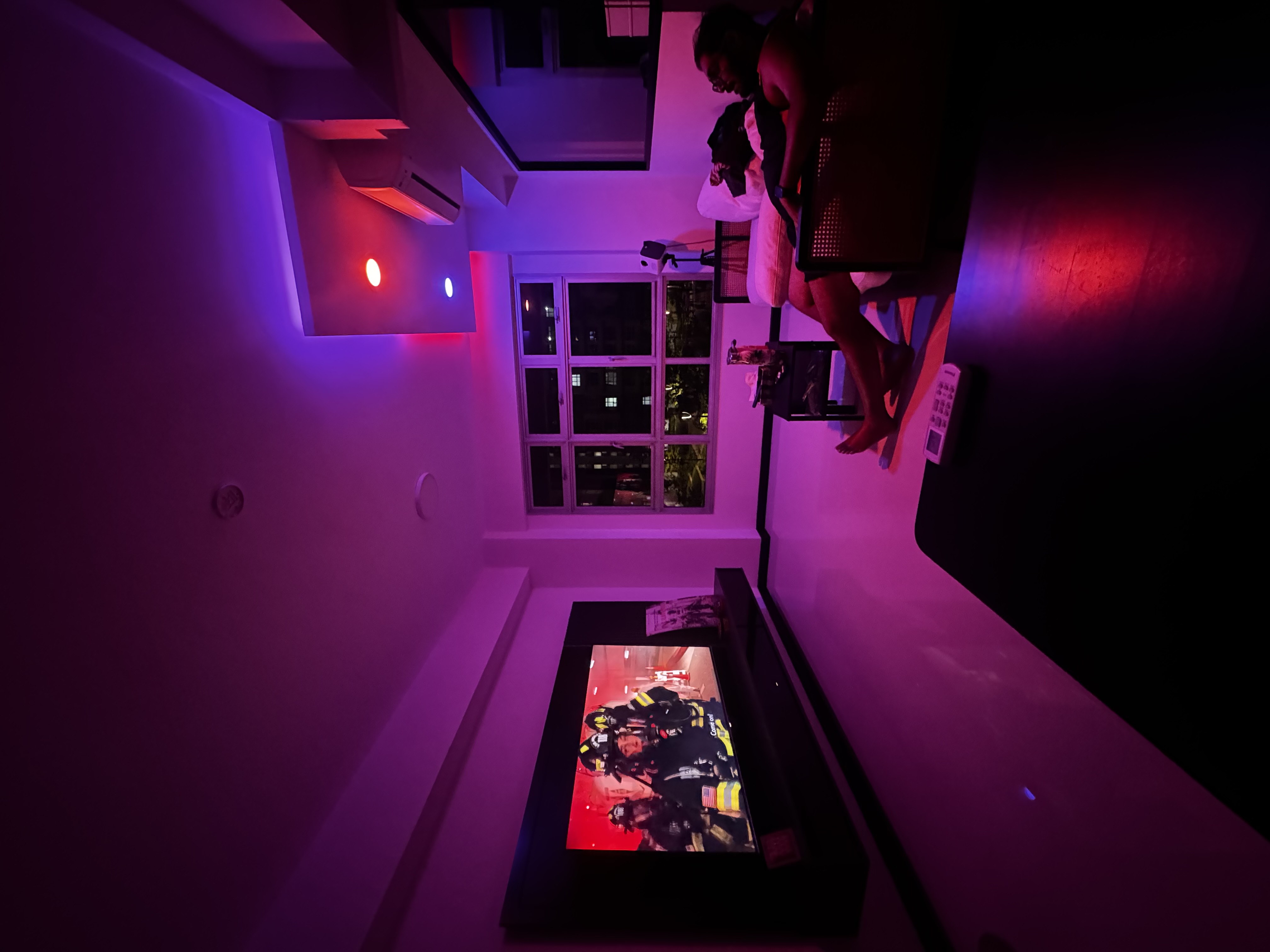 Philips Hue V4 Lightstrip Plus - 2m Starter