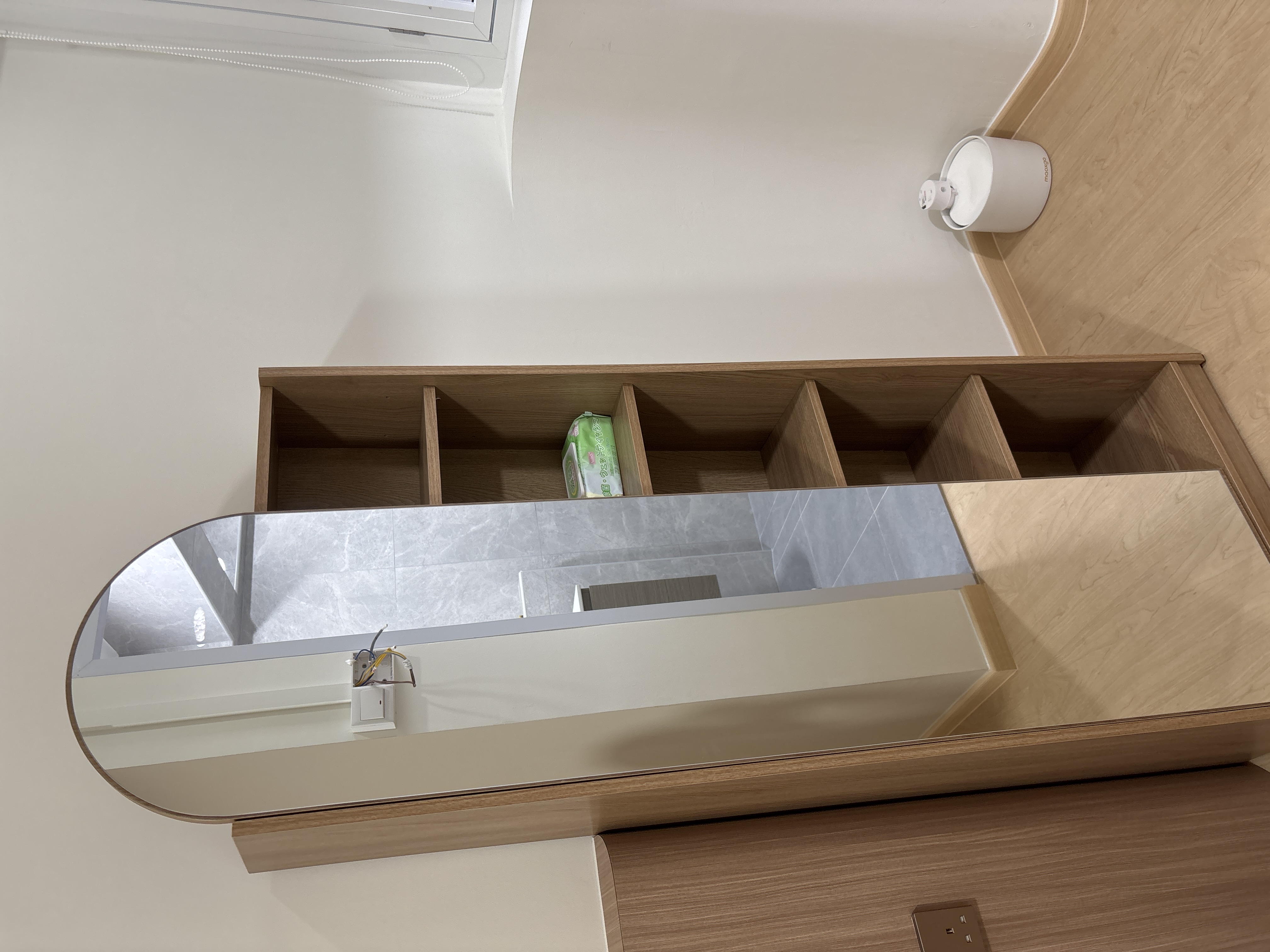 Customer home photo 16: Other than a slight defect as per 2nd photo, everything else is good. Material is decently sturdy and mirror cabinet side has semi-soft closing, which is nice.
Delivery people were punctual and efficient.