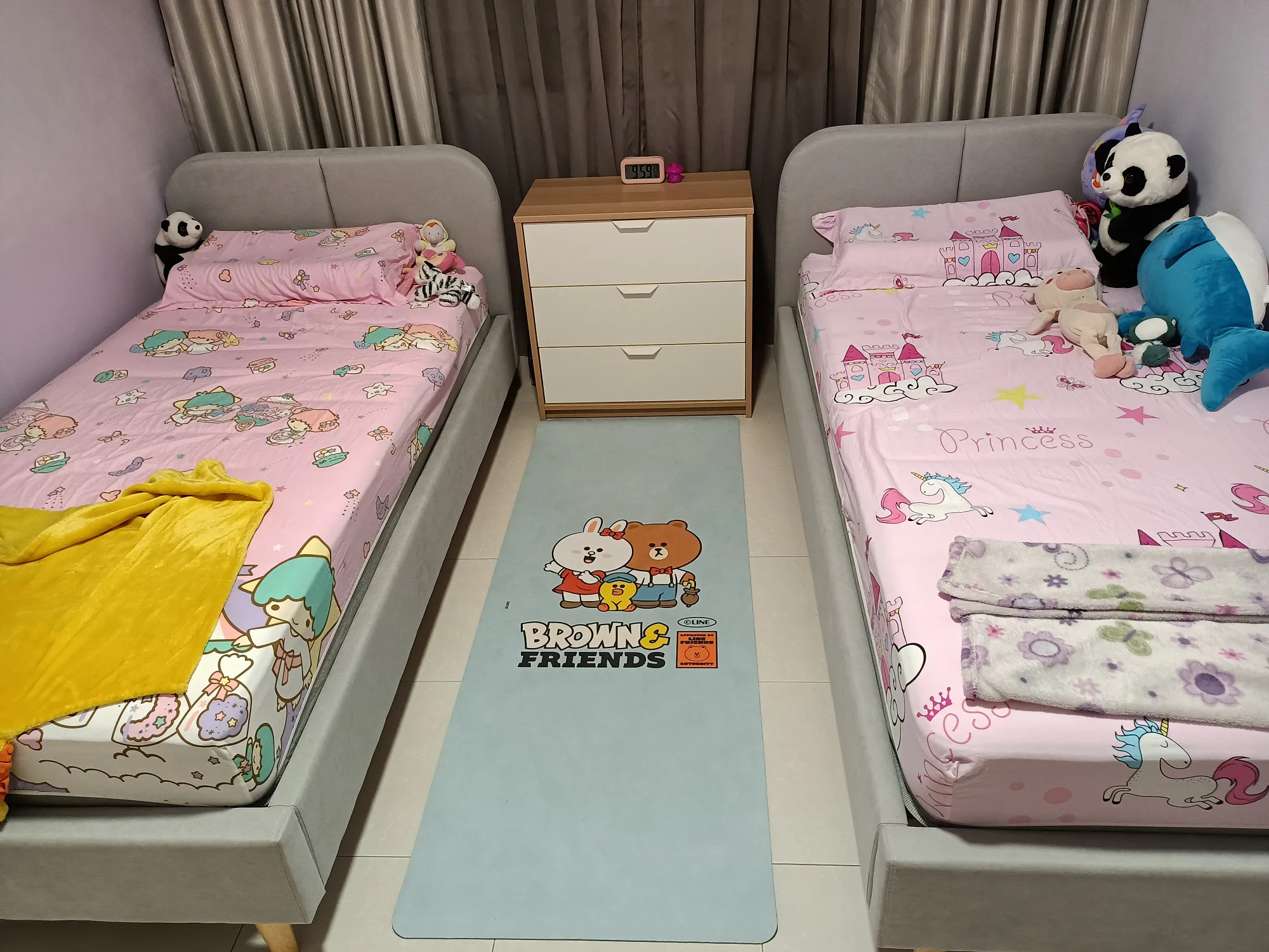 Customer home photo 33: The mattress is firm yet comfortable to sleep on, no regret buying it.