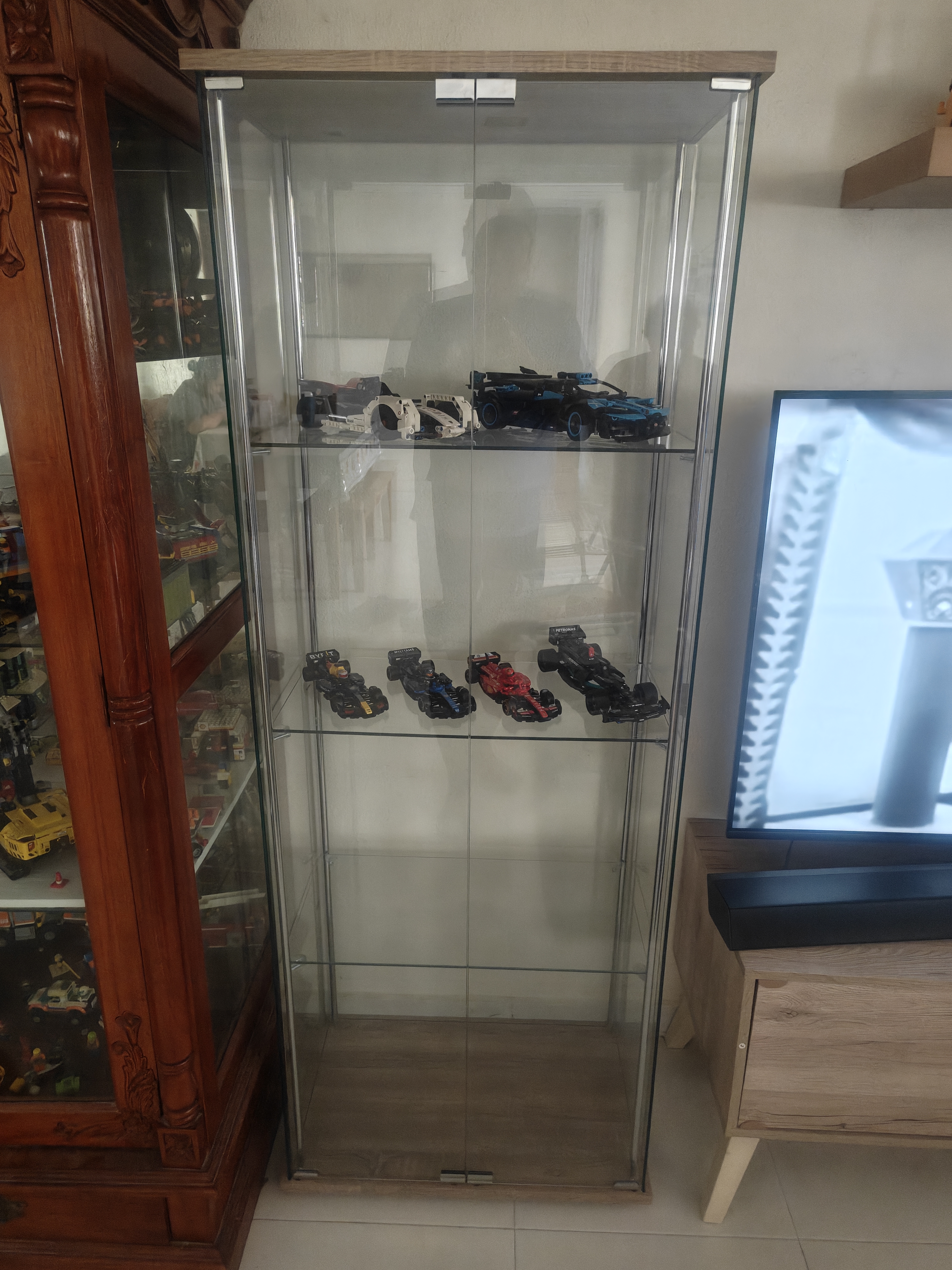 Customer home photo 1: It's fit well for my Lego toys