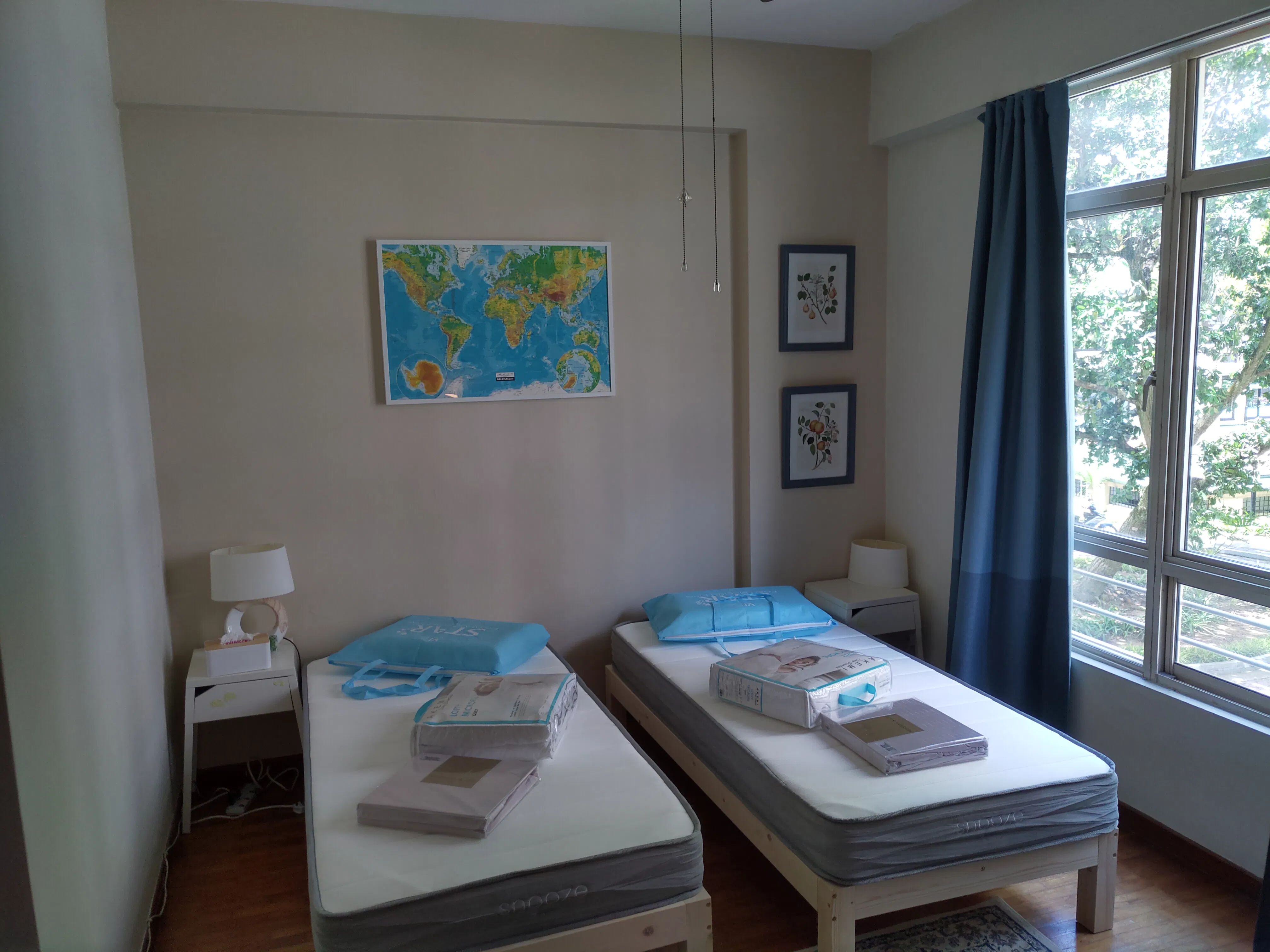 Customer home photo 55: nice and comfy bed.