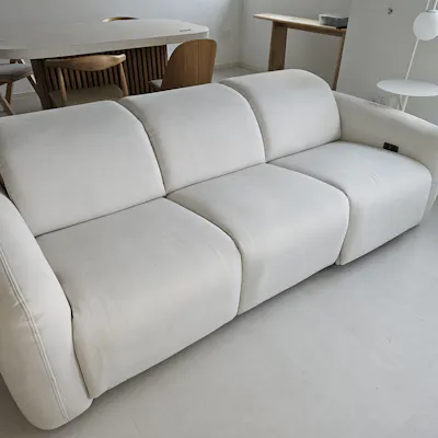 Customer home photo 5: Good quality sofa. Not regretting getting it.