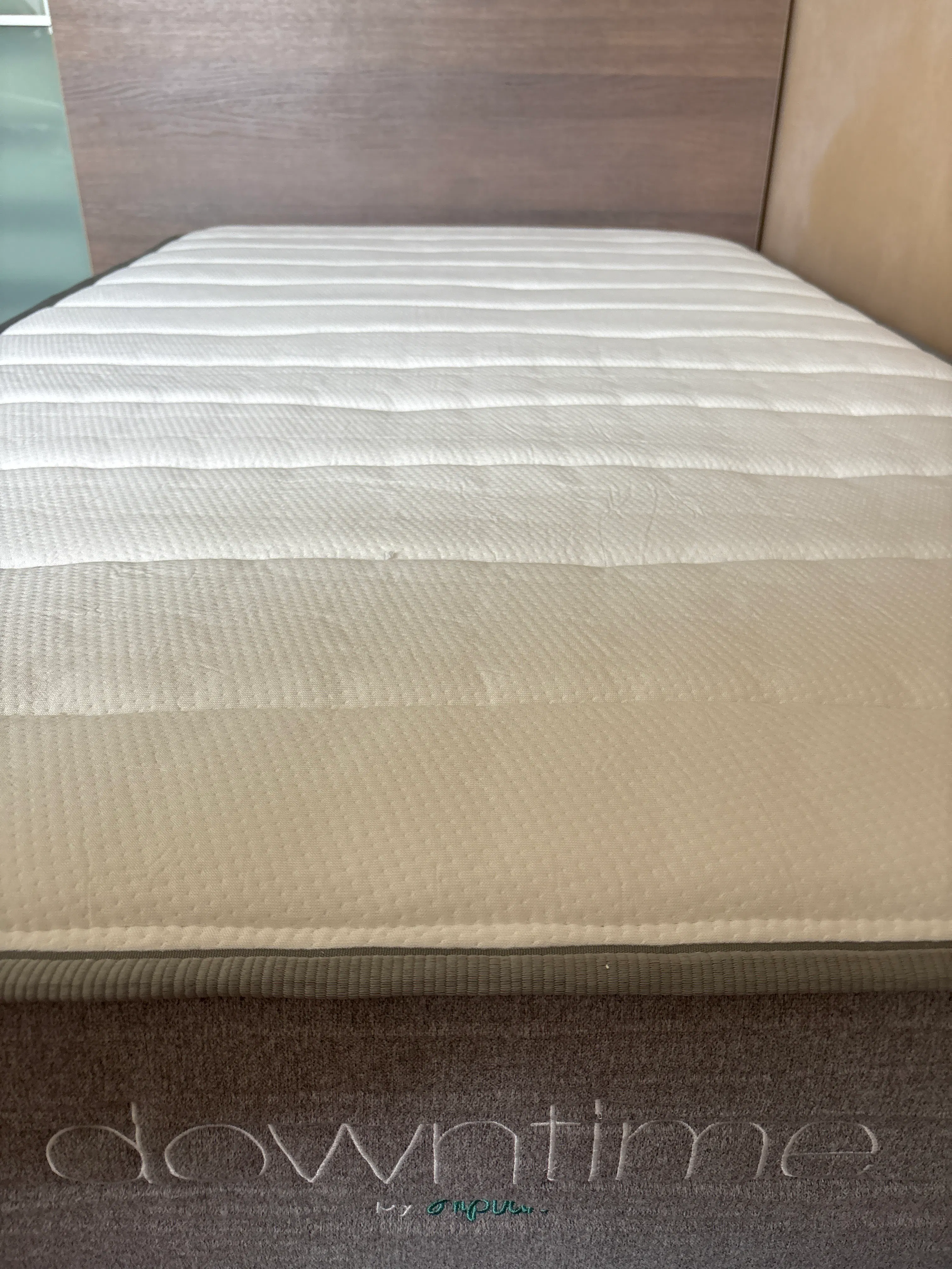 Customer home photo 6: Delivery was responsive and prompt. Mattress is comfy.
