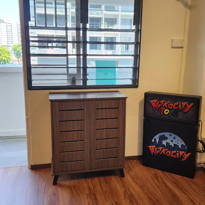 Customer home photo 4: Clean lines, no handles — yet somehow it just works, like silent storage magic. Slim but sturdy, and surprisingly roomy — form meets function in the hallway.