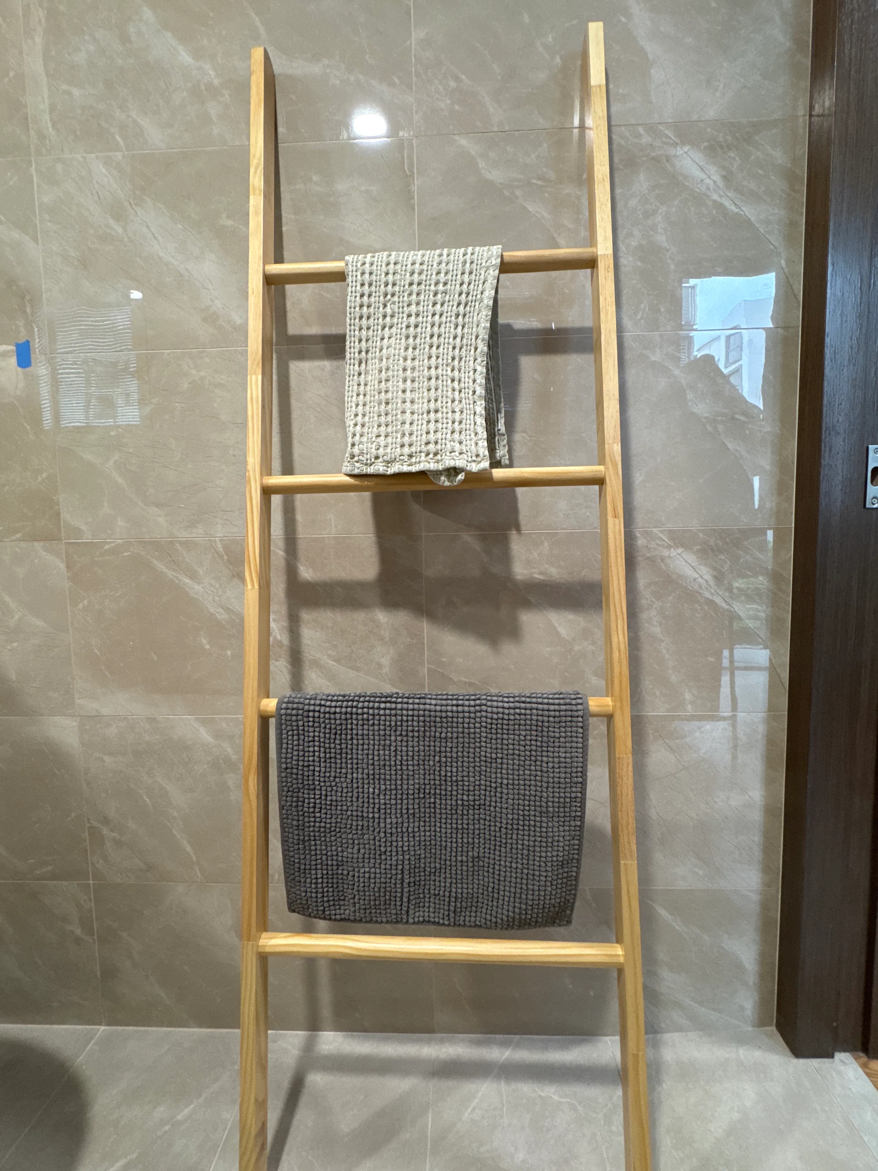 Ada Ladder Hanger - Natural