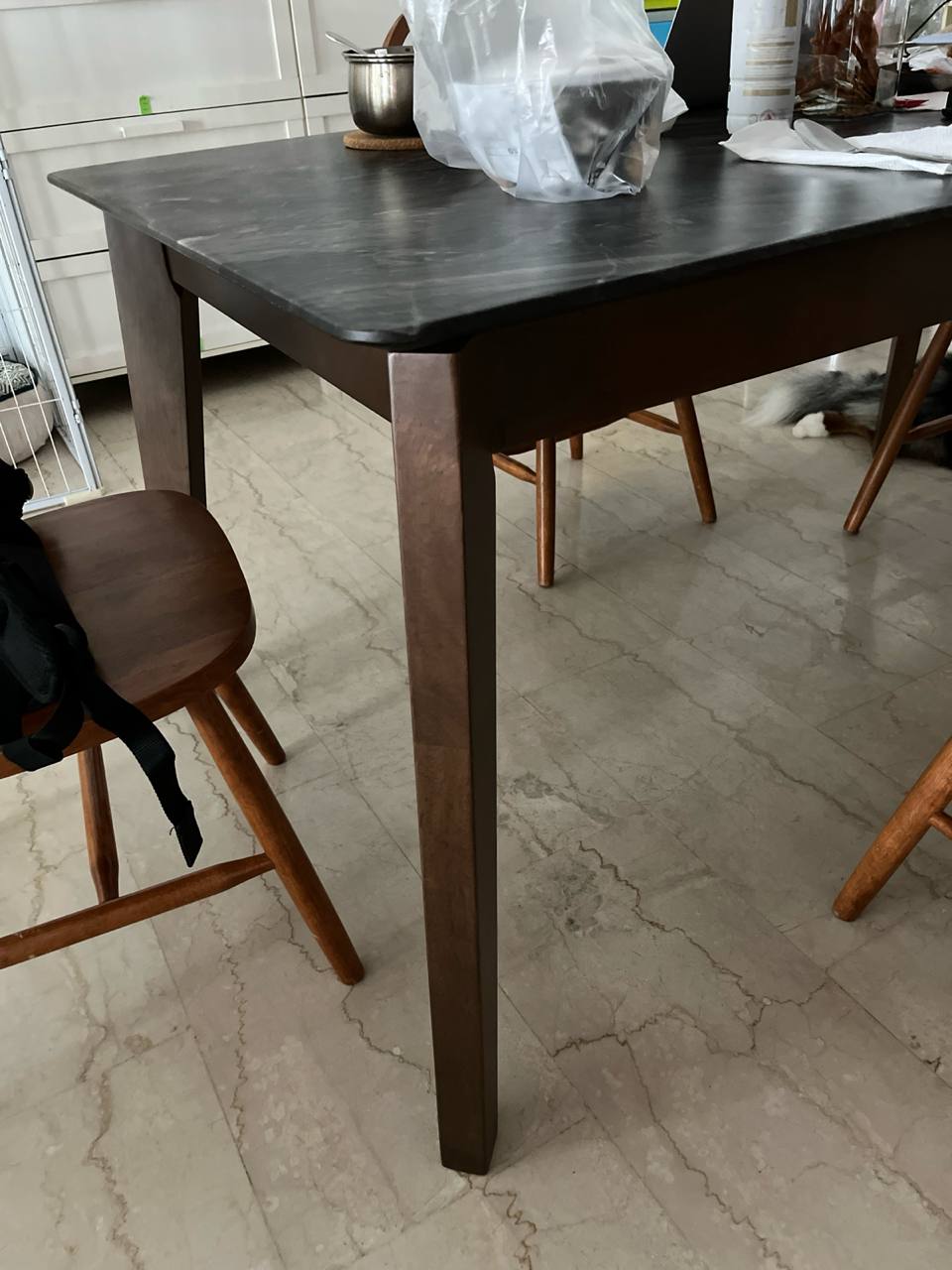 Customer home photo 4: Same product is sold at various other furniture stores in Singapore but HipVan provided the best value. The table has been good as expected and consistent with what we viewed in person at the showroom in Clarke Quay.