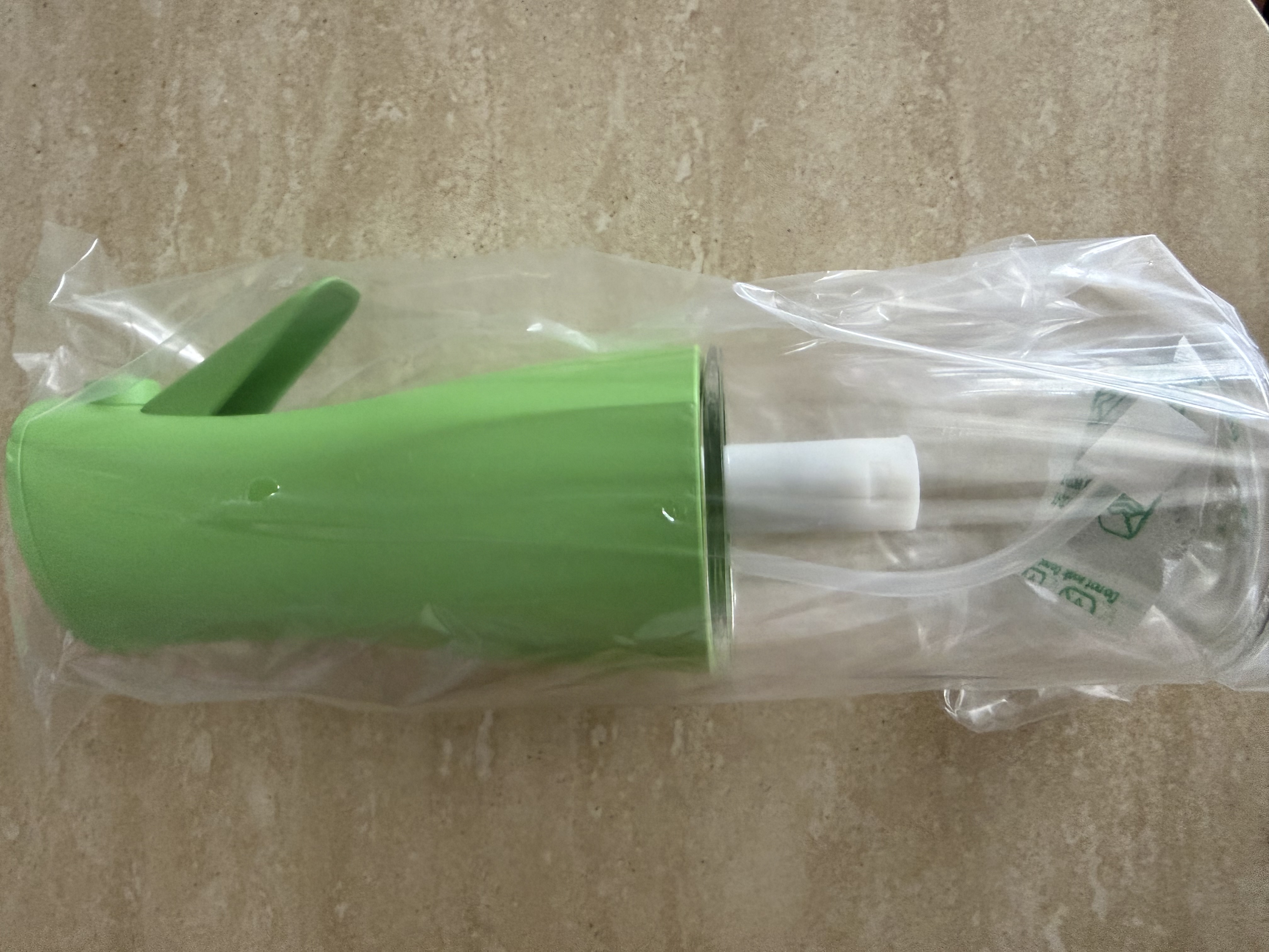 Customer home photo 1: Item received as described. The oil sprayer makes cooking easier and helps control the amount of oil. Very practical