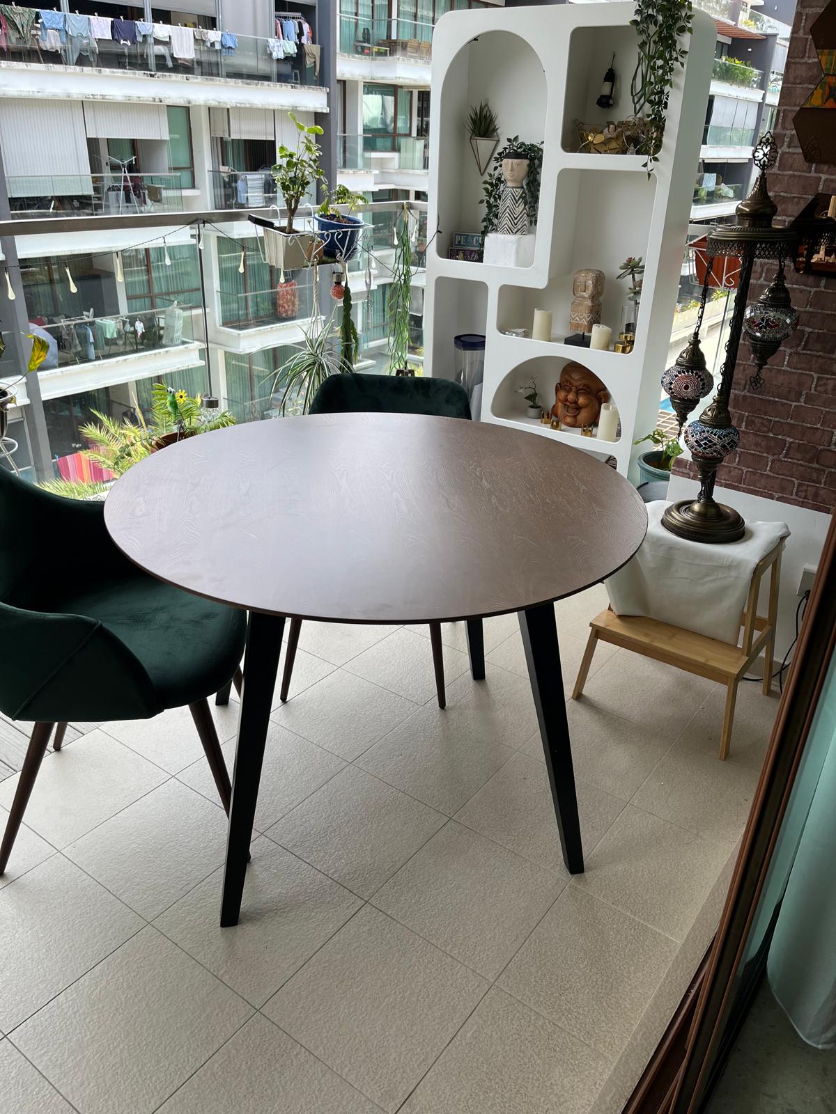 Customer home photo 6: It's perfect, live the colours of the table and the chairs