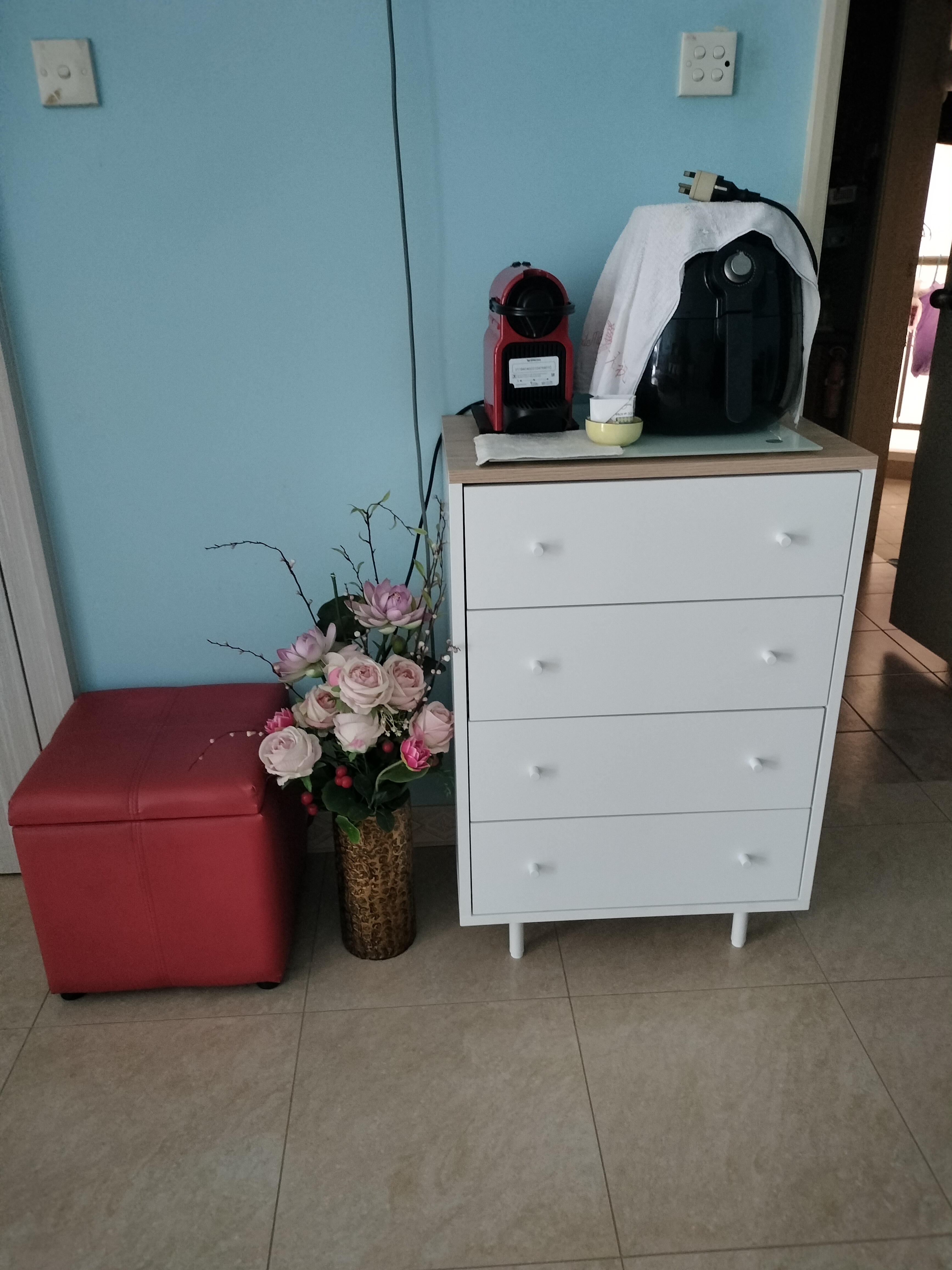 Customer home photo 1: Very elegant and bright