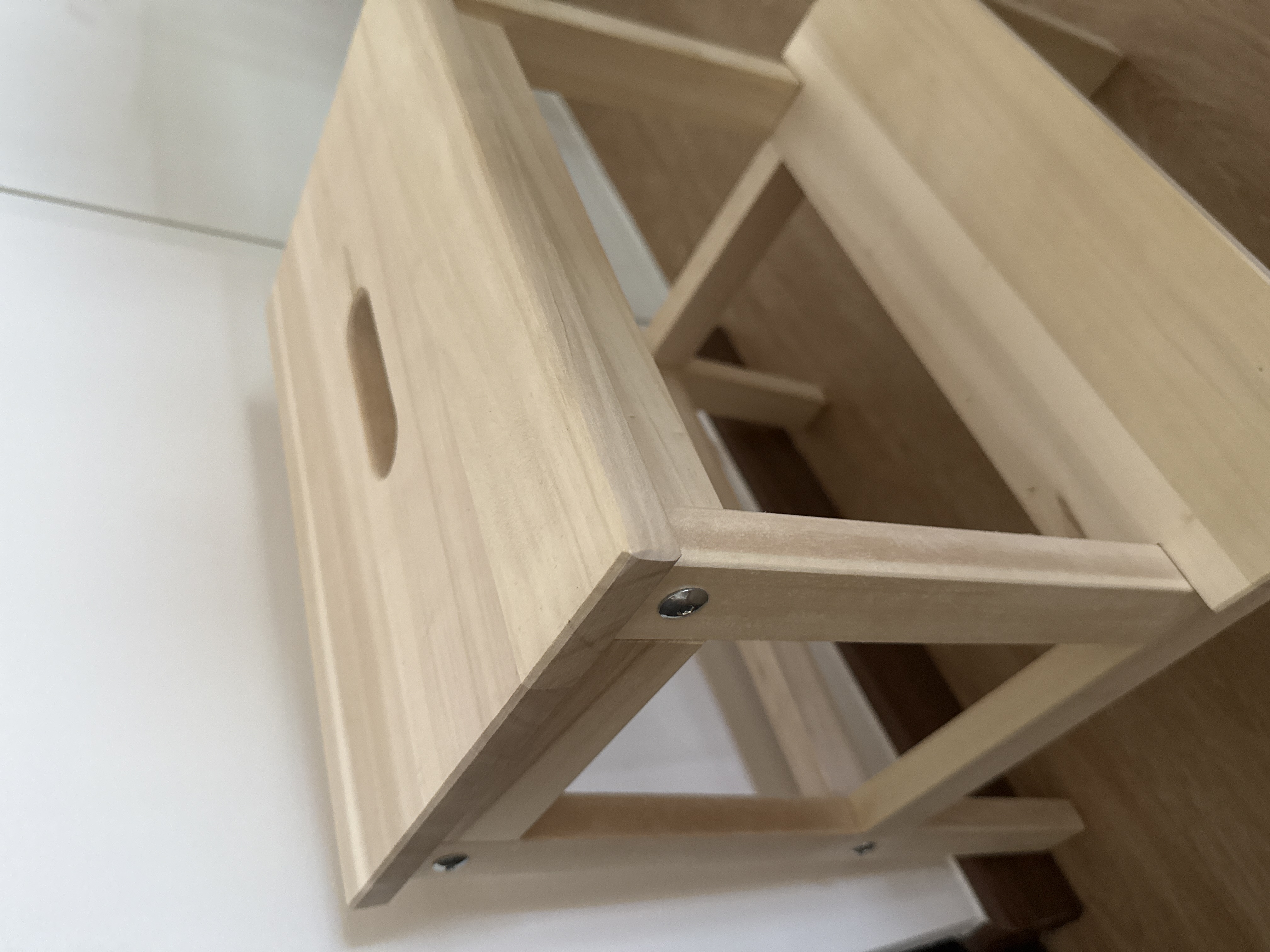 Customer home photo 7: The stool is very easy to assemble. :)
