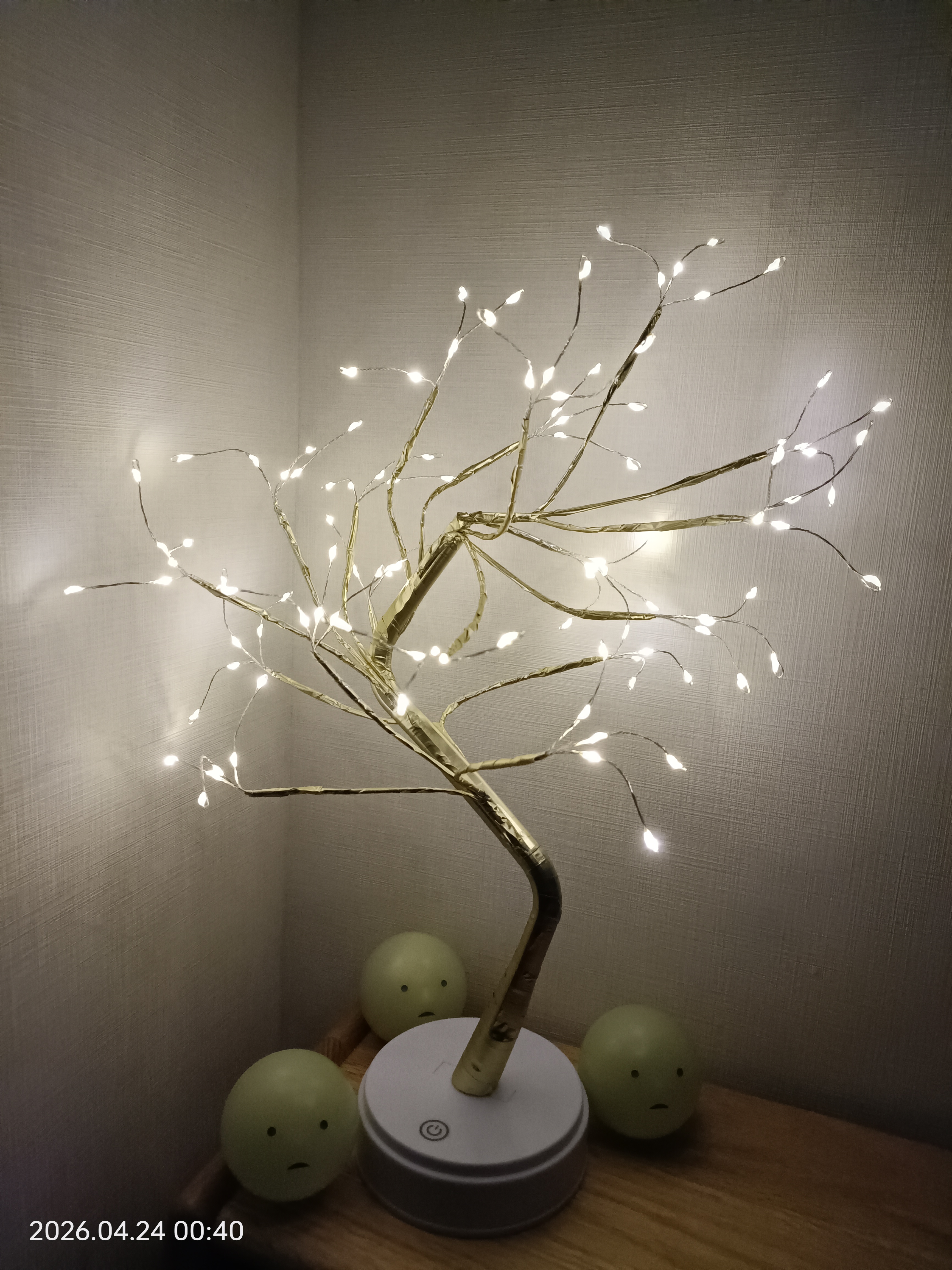 Customer home photo 1: Happy with the product. Looks nice for display on the cabinet. Delighted with the service. Worth trusted seller. Waiting for my next orders.