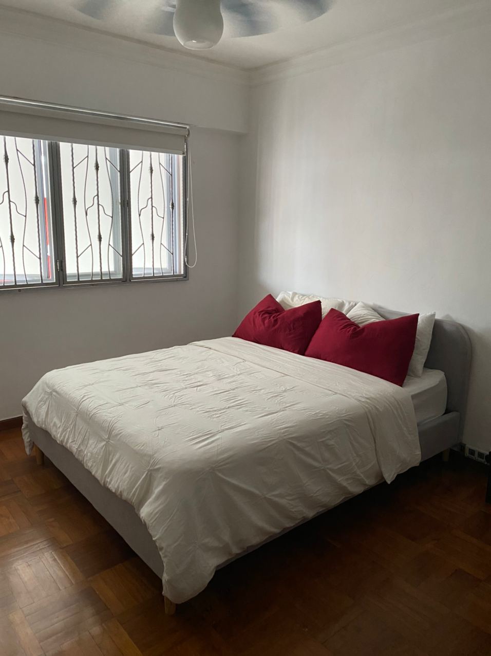 Customer home photo 12: fast delivery & installation! love the colour - it brightens up the room - and the material. very sturdy too!