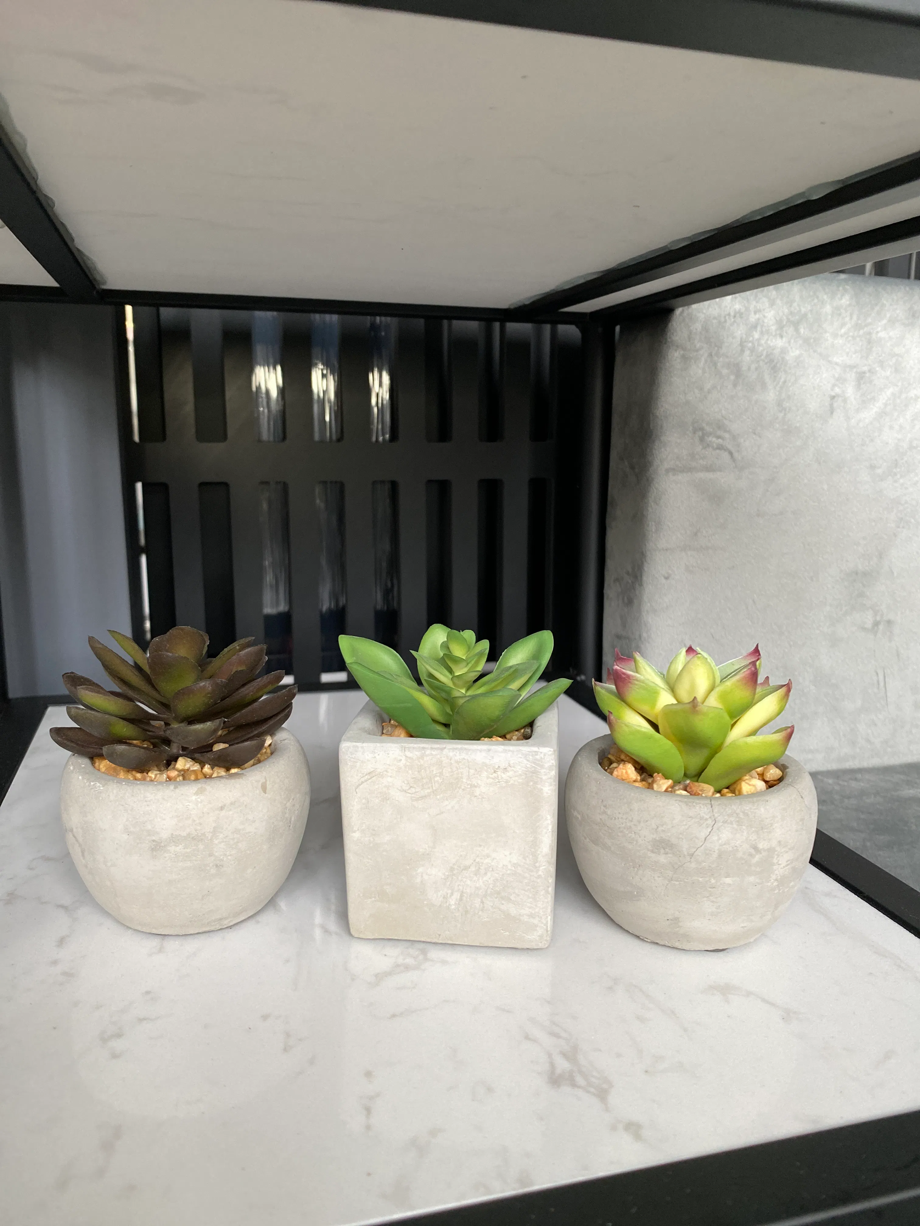 Customer home photo 6: Lovely. Small decoratives! Beautify my home appropriately.