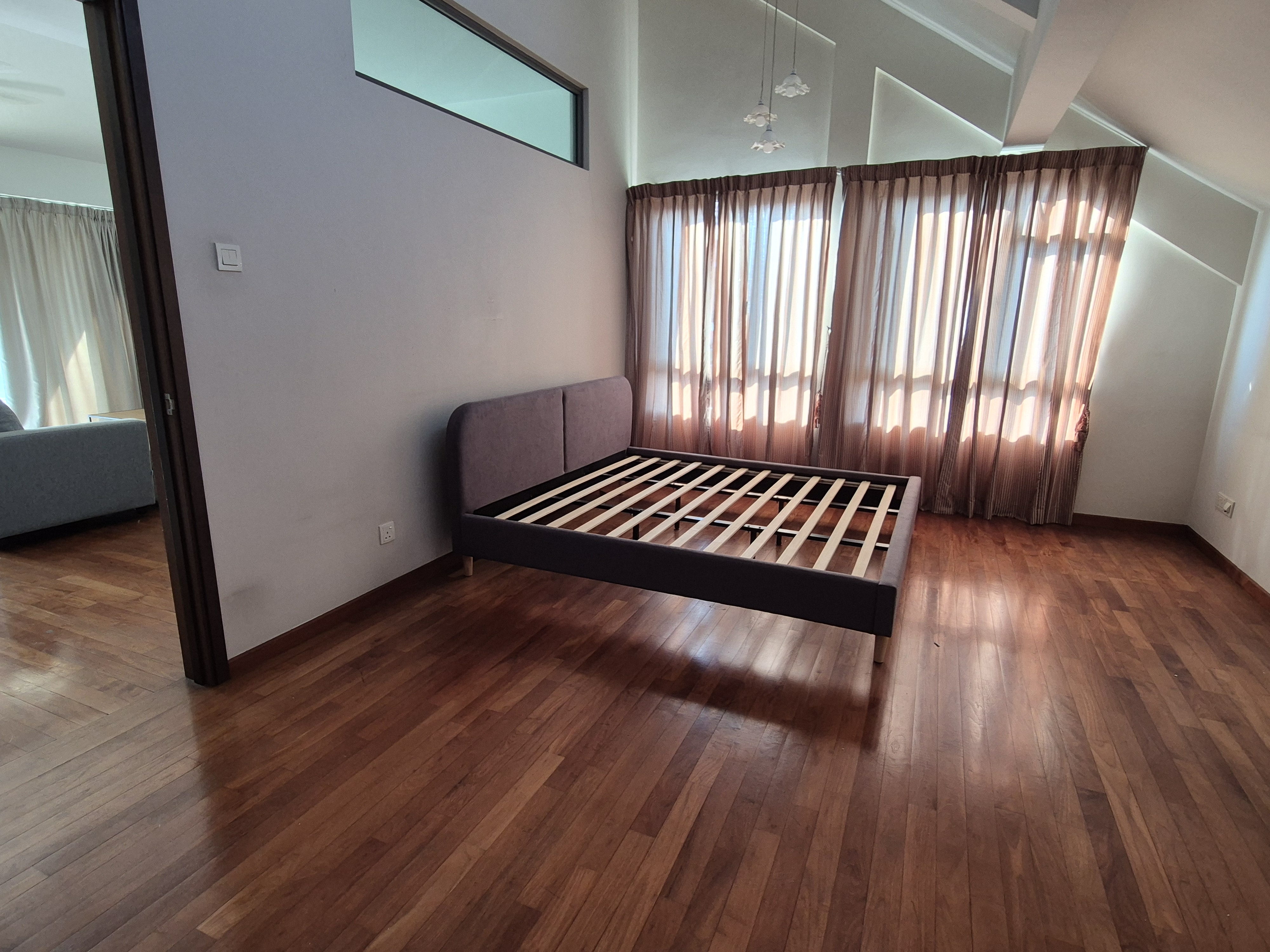 Customer home photo 5: Colour is nice, design is functional, material quality and build are good