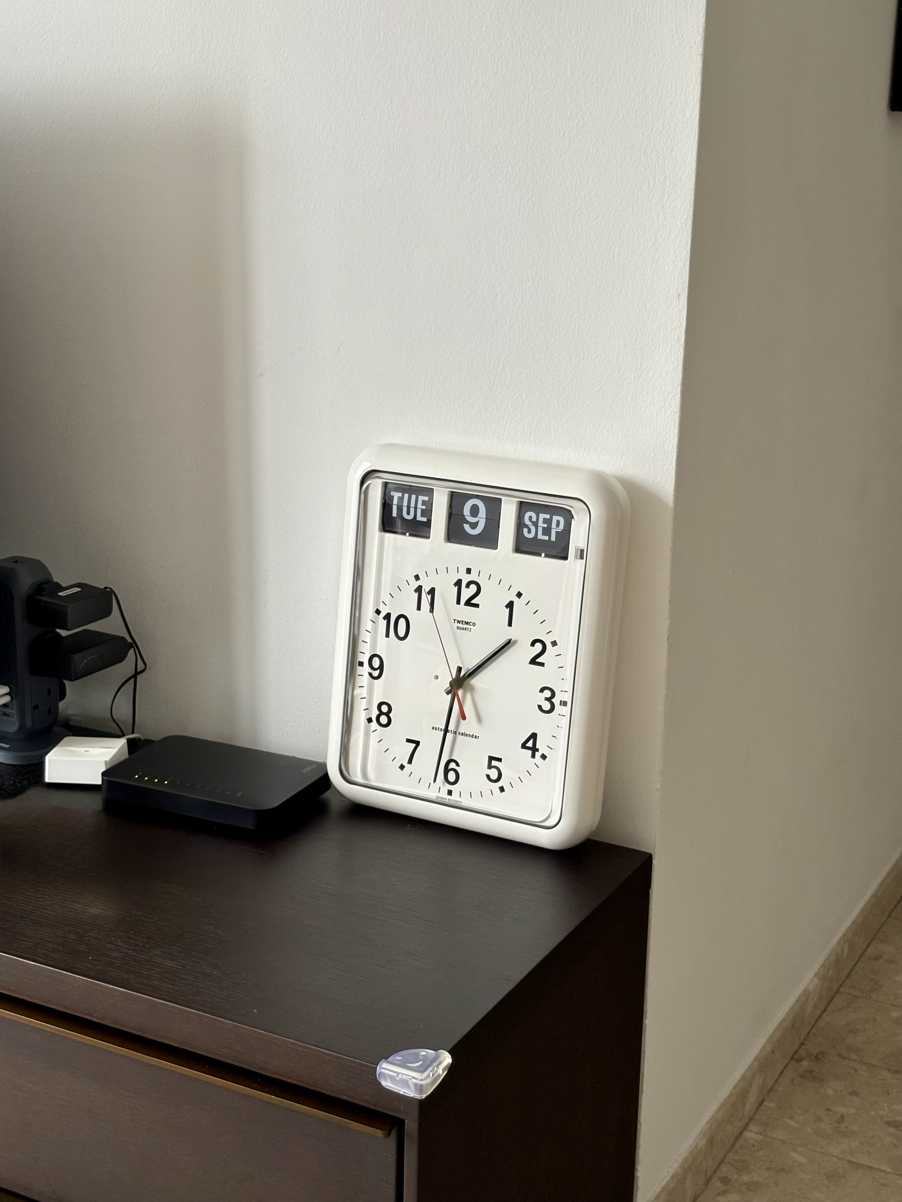 Customer home photo 2: Wonderful. Gives a retro feeling to the house! Very easy to read the time and date too.