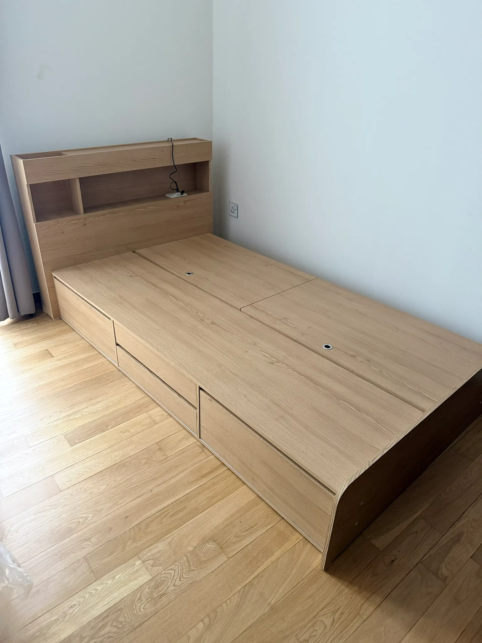 Customer home photo 11: super sturdy, just as its stated in pictures and description.  heavy.  nice.