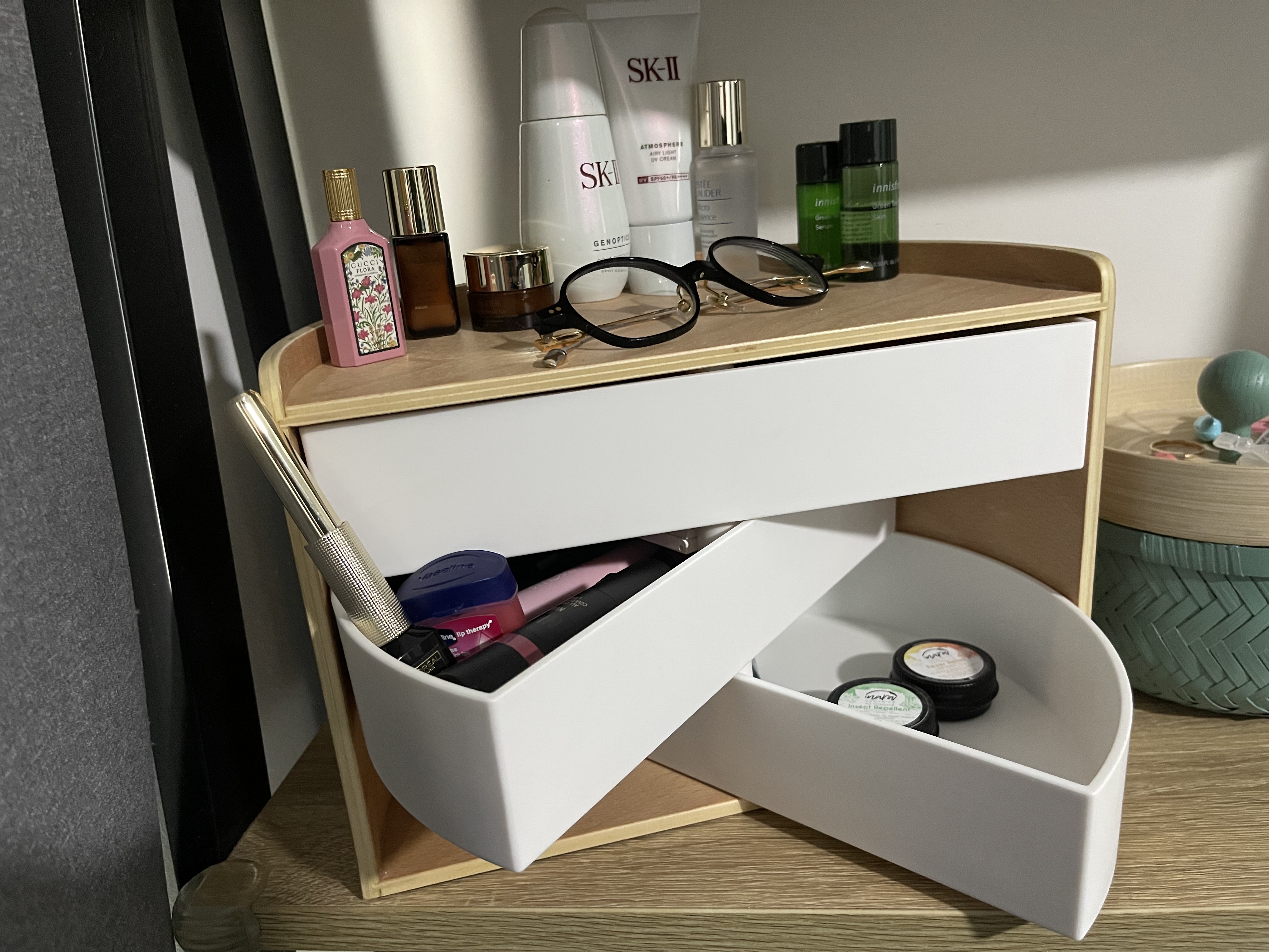 Customer home photo 1: the storage box is very well-made and the drawers open out smoothly on the swivel.