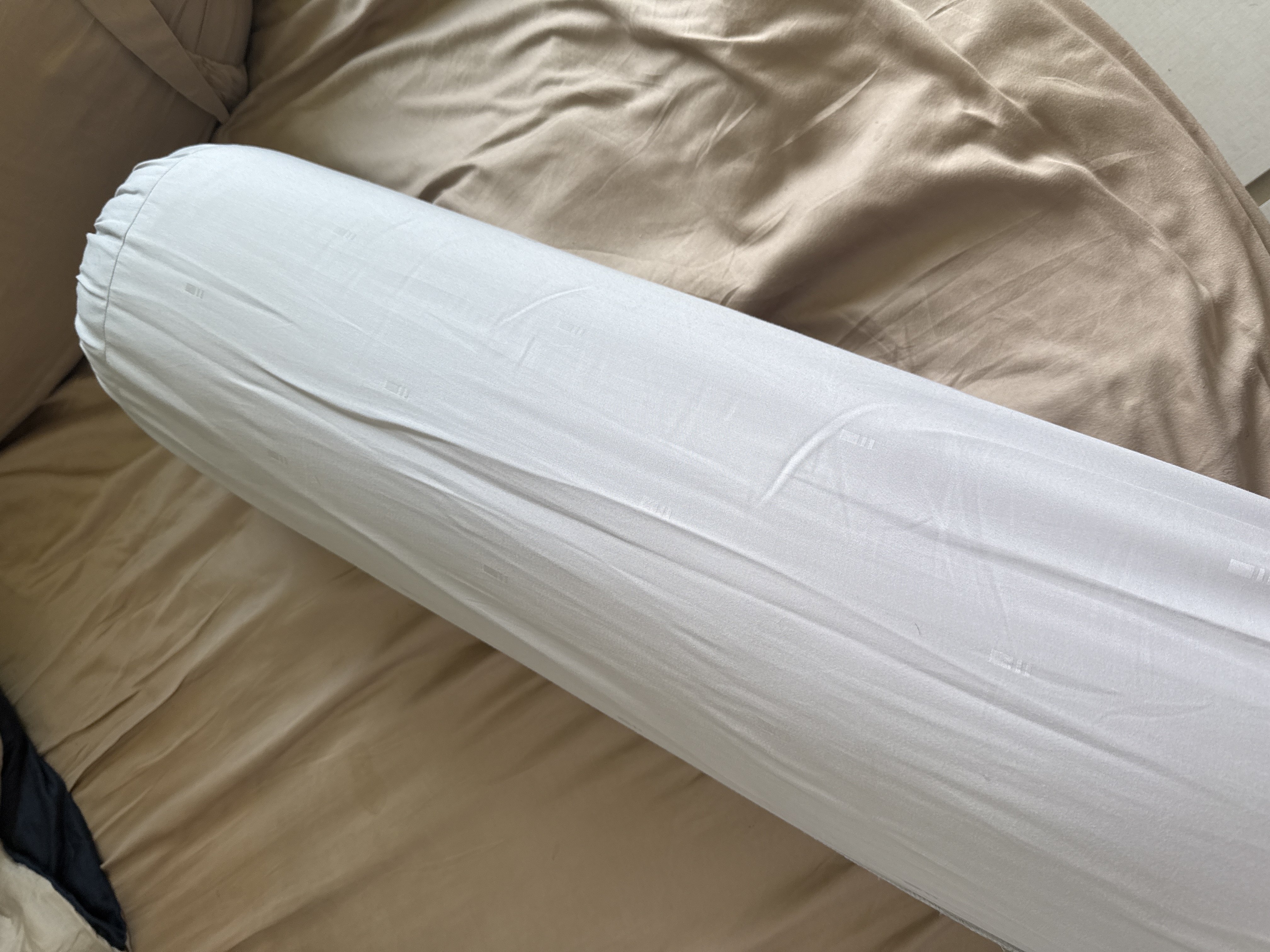 Customer home photo 2: Comfortable and firm bolster! Item received in good condition. ☺️
