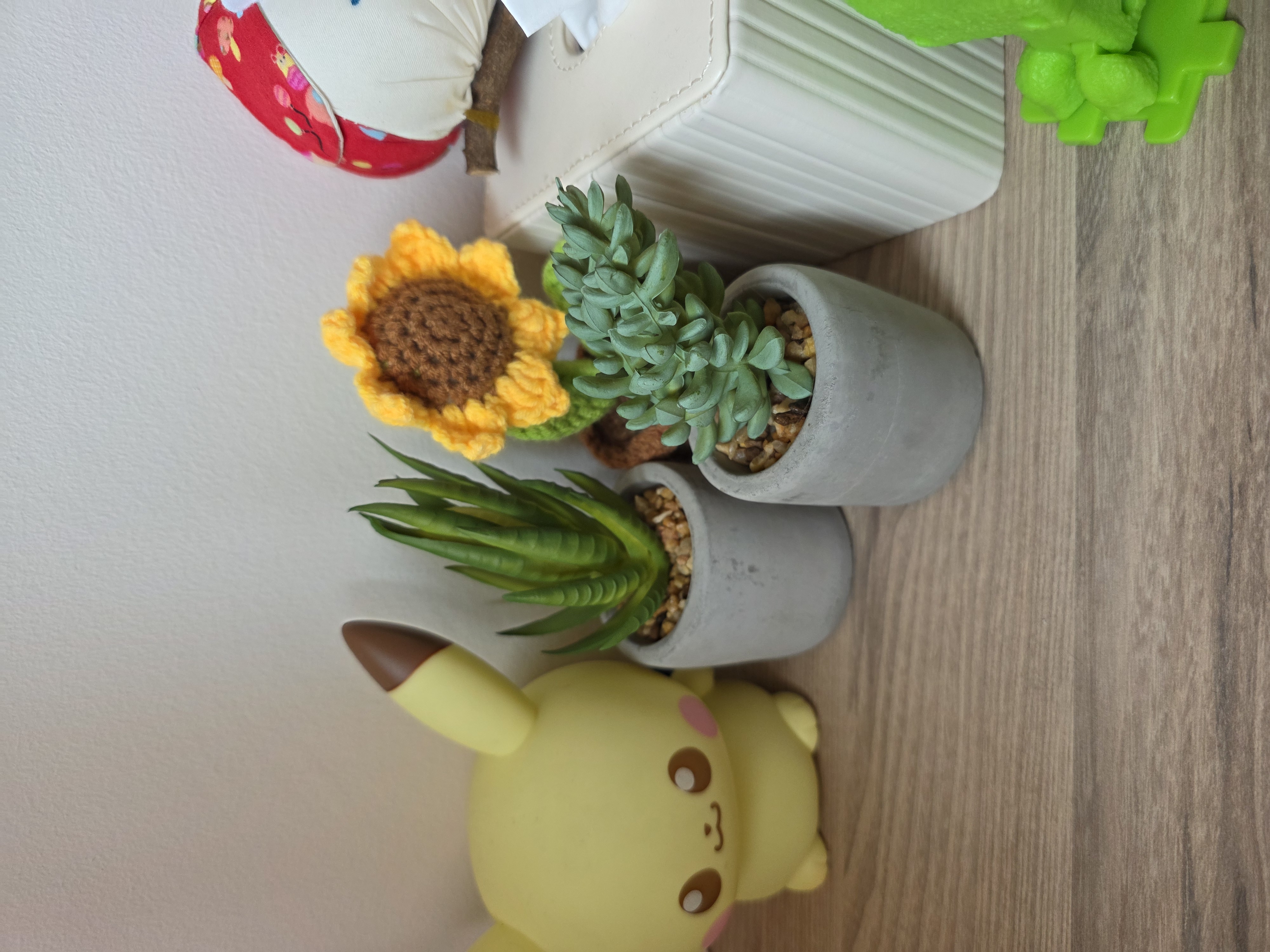 Customer home photo 2: Nice mini deco for the room.
