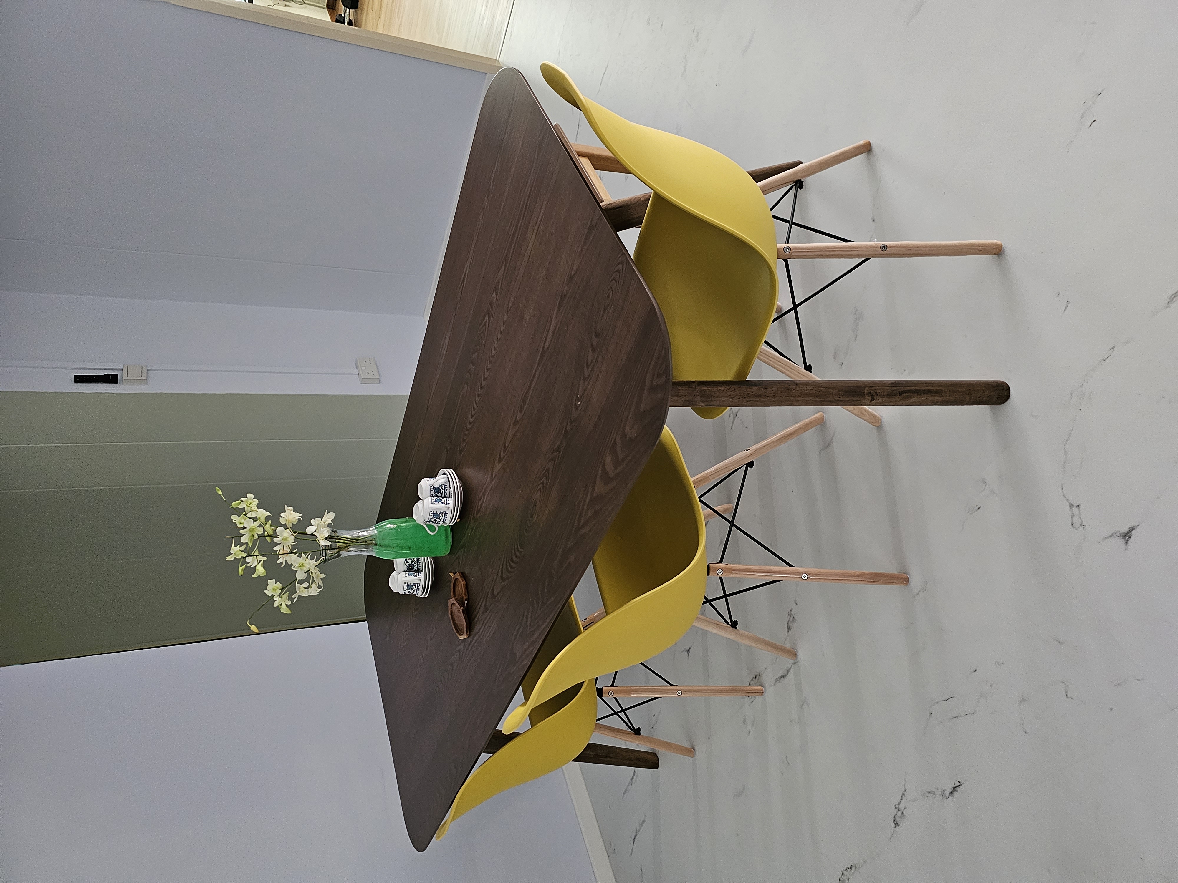 Customer home photo 5: Sleek and safe design with curved edges. Peace of mind with my toddlers moving around the dining area.