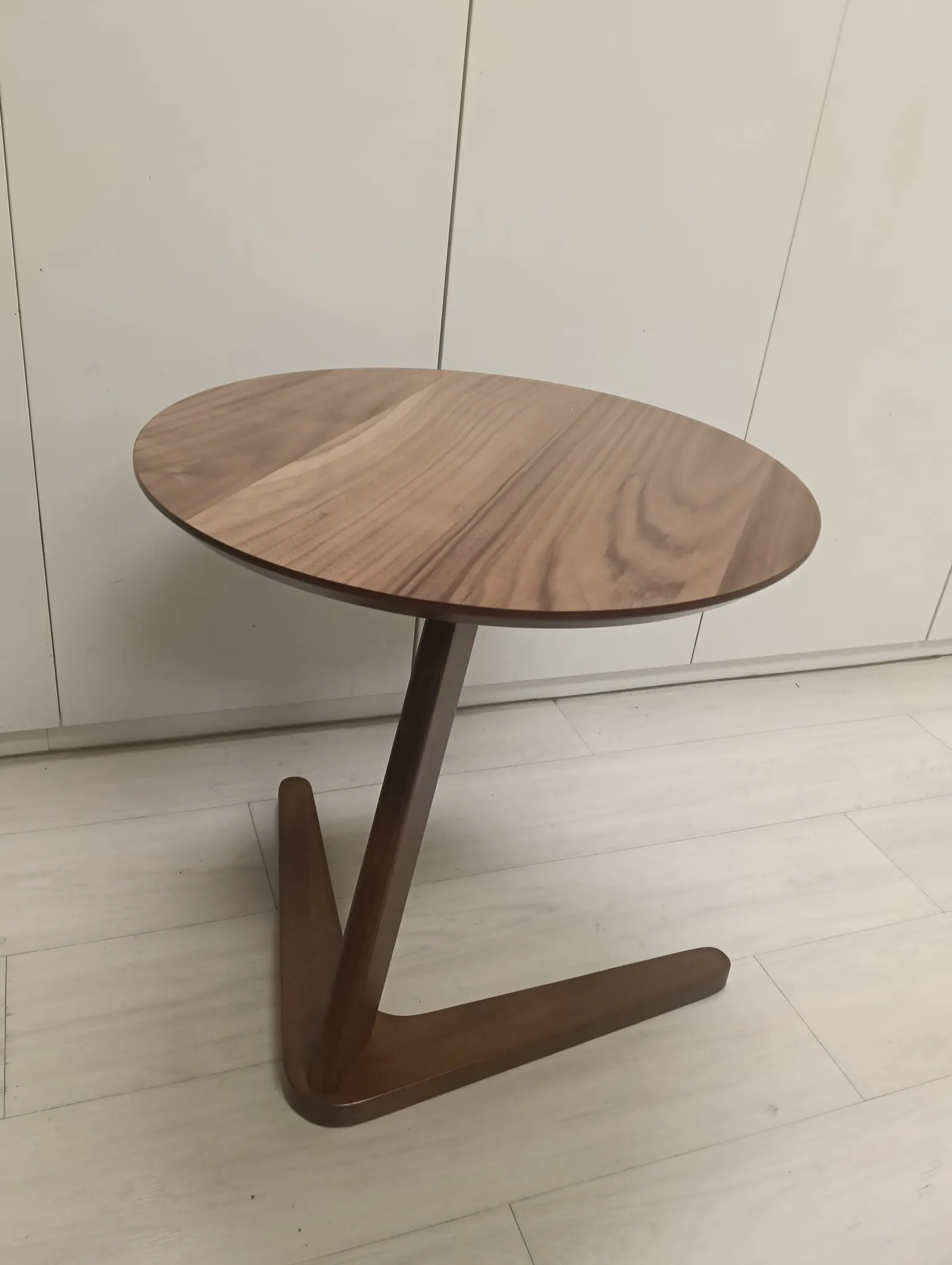 Customer home photo 1: the design very nice and clean cut.. the color of this side table is much nicer than the website. thank you hipvan for selling nice furniture