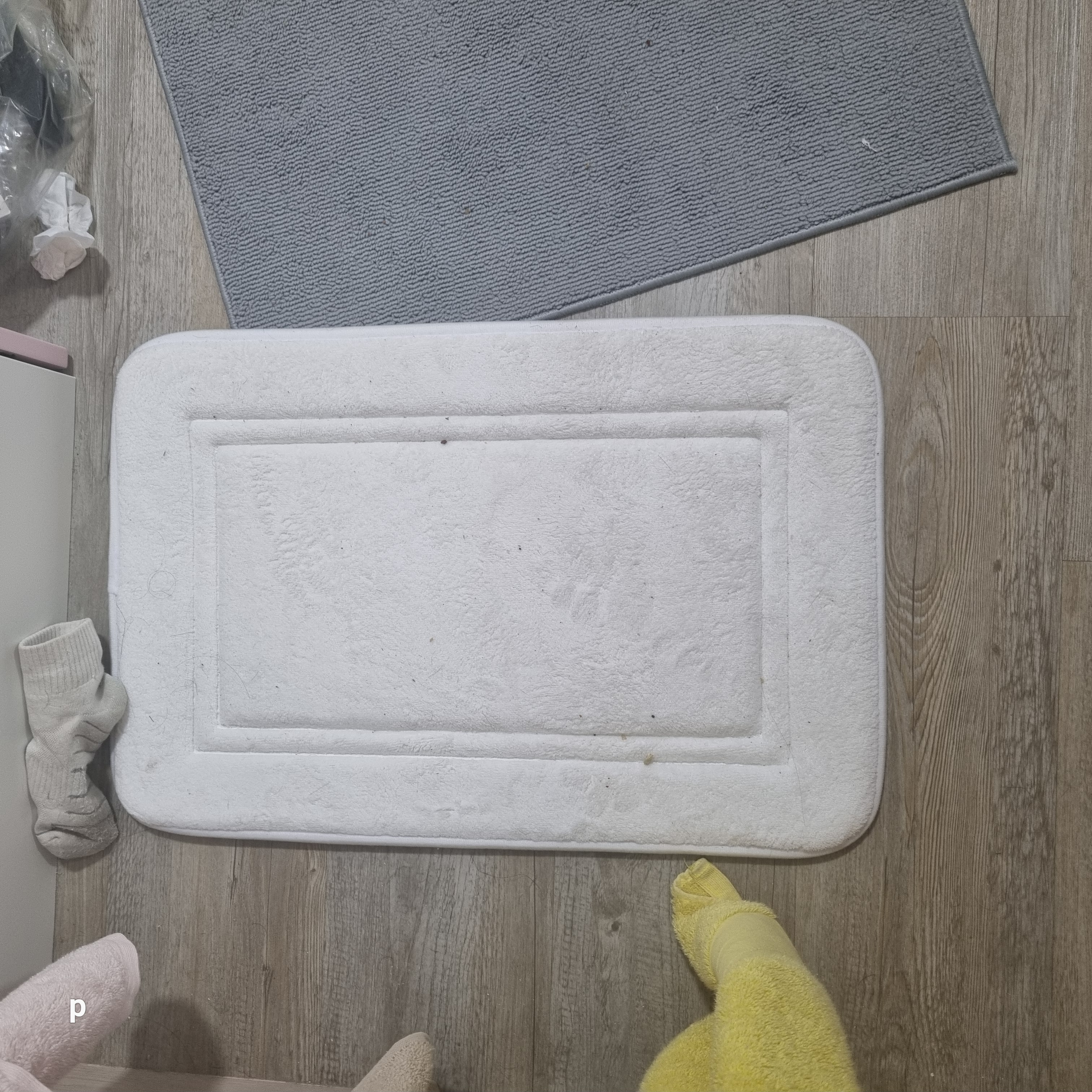 Customer home photo 1: Nice on the feet, and soft. Absorbent too.