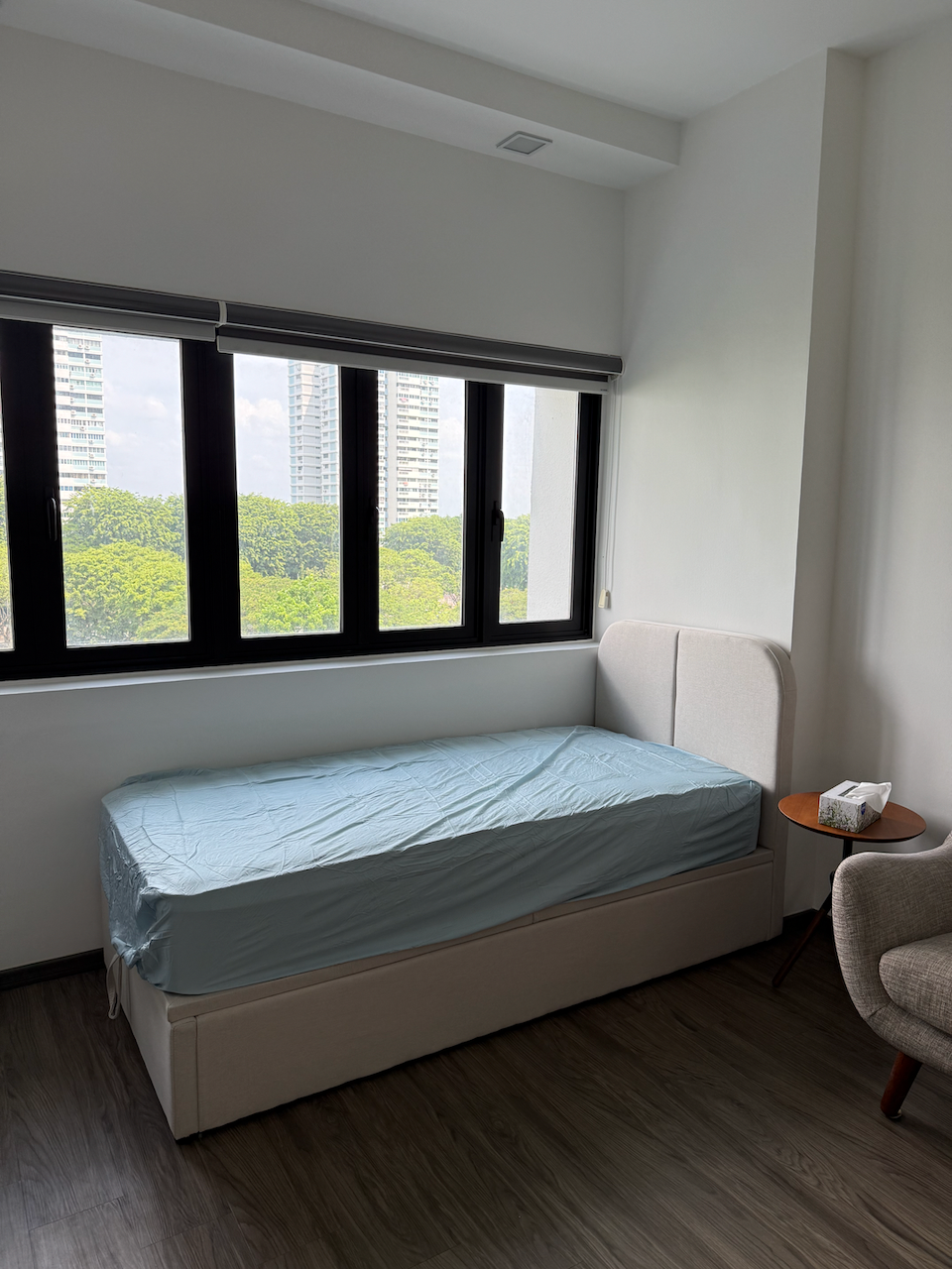Nolan Single Storage Bed - Oatmeal