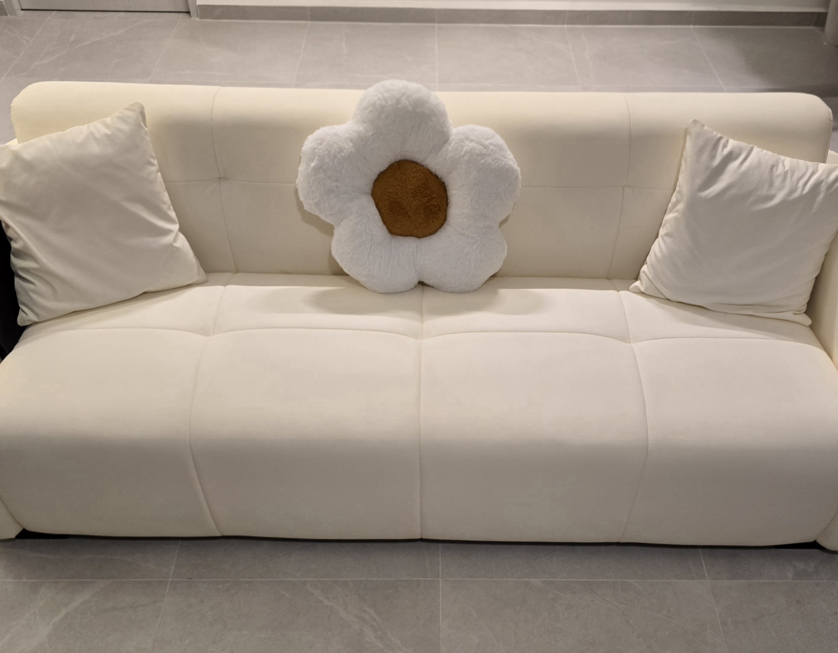 Customer home photo 4: So cute and fluffy