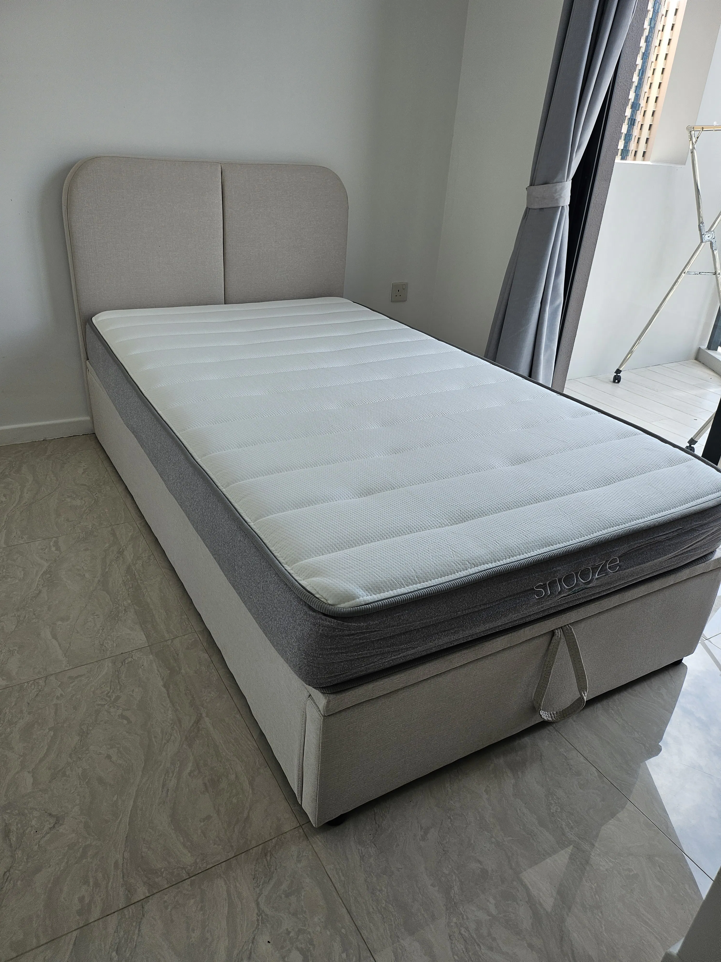 Customer home photo 18: Simple super single bed. Looks nice & comfortable at affordable  price. The service from delivery men were excellent
