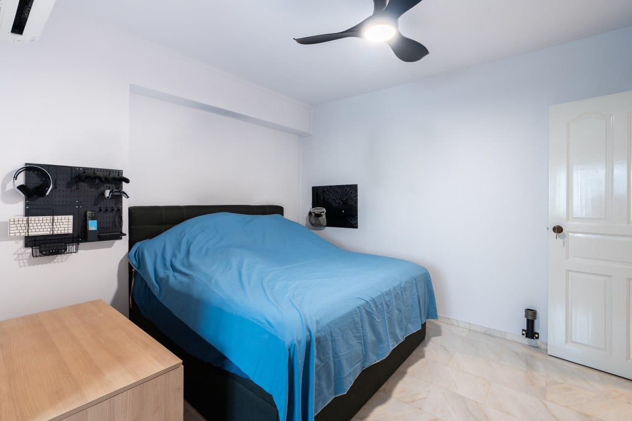 Customer home photo 16: GOOD! My wife cannot feel anything when I move my 100kgs body at night!