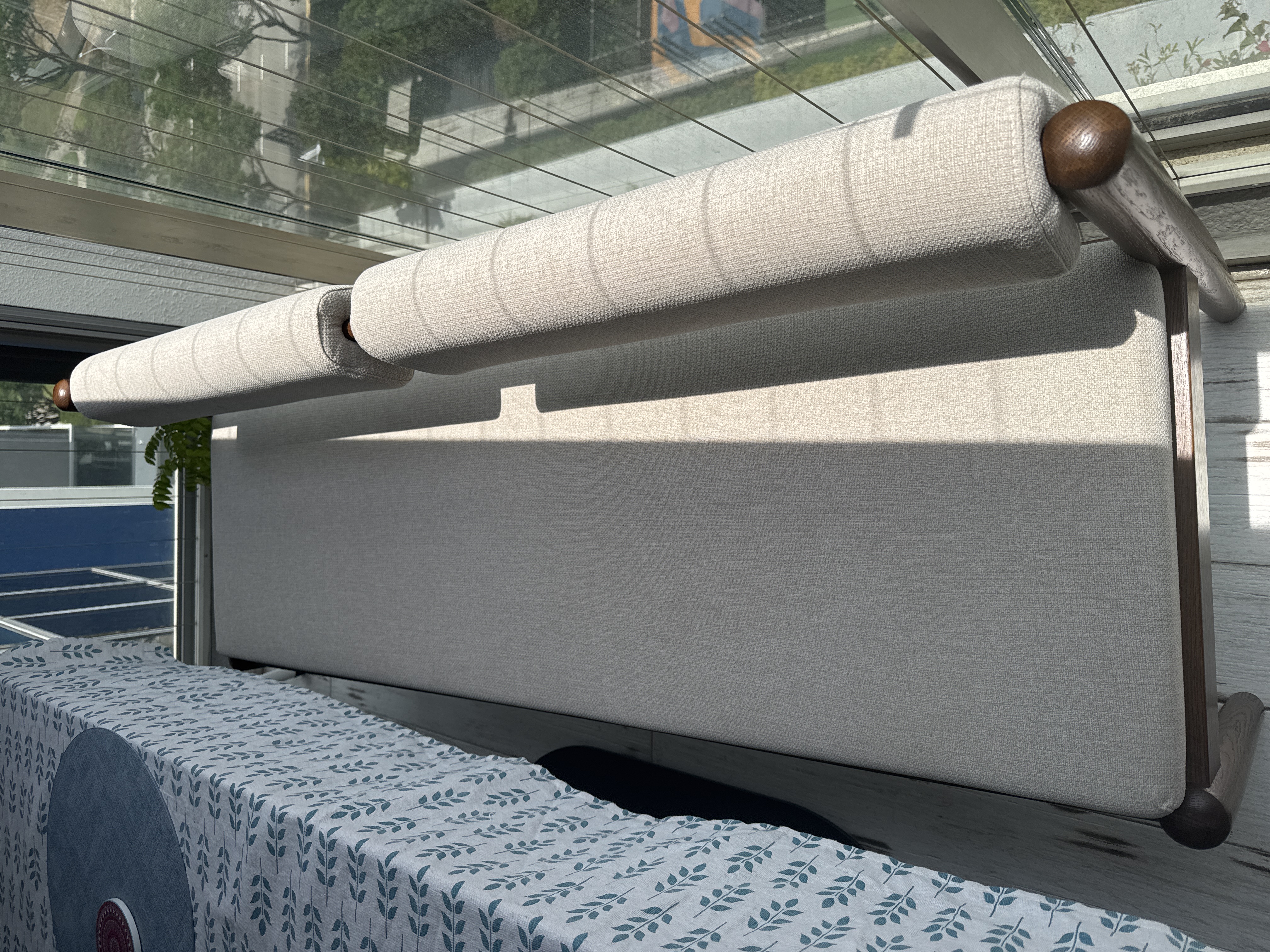 Niel Bench 1.45m - Walnut, Gravel White