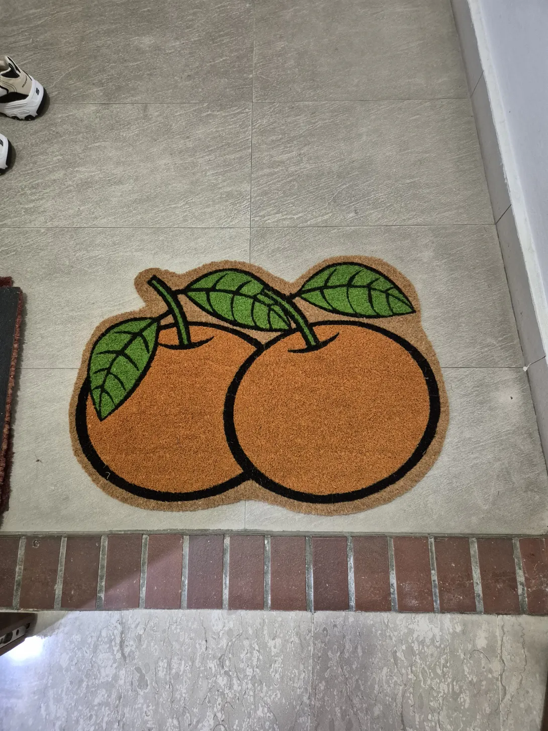 Customer home photo 1: Mat is even brighter and prettier in person. Good quality and well made. Value for money.