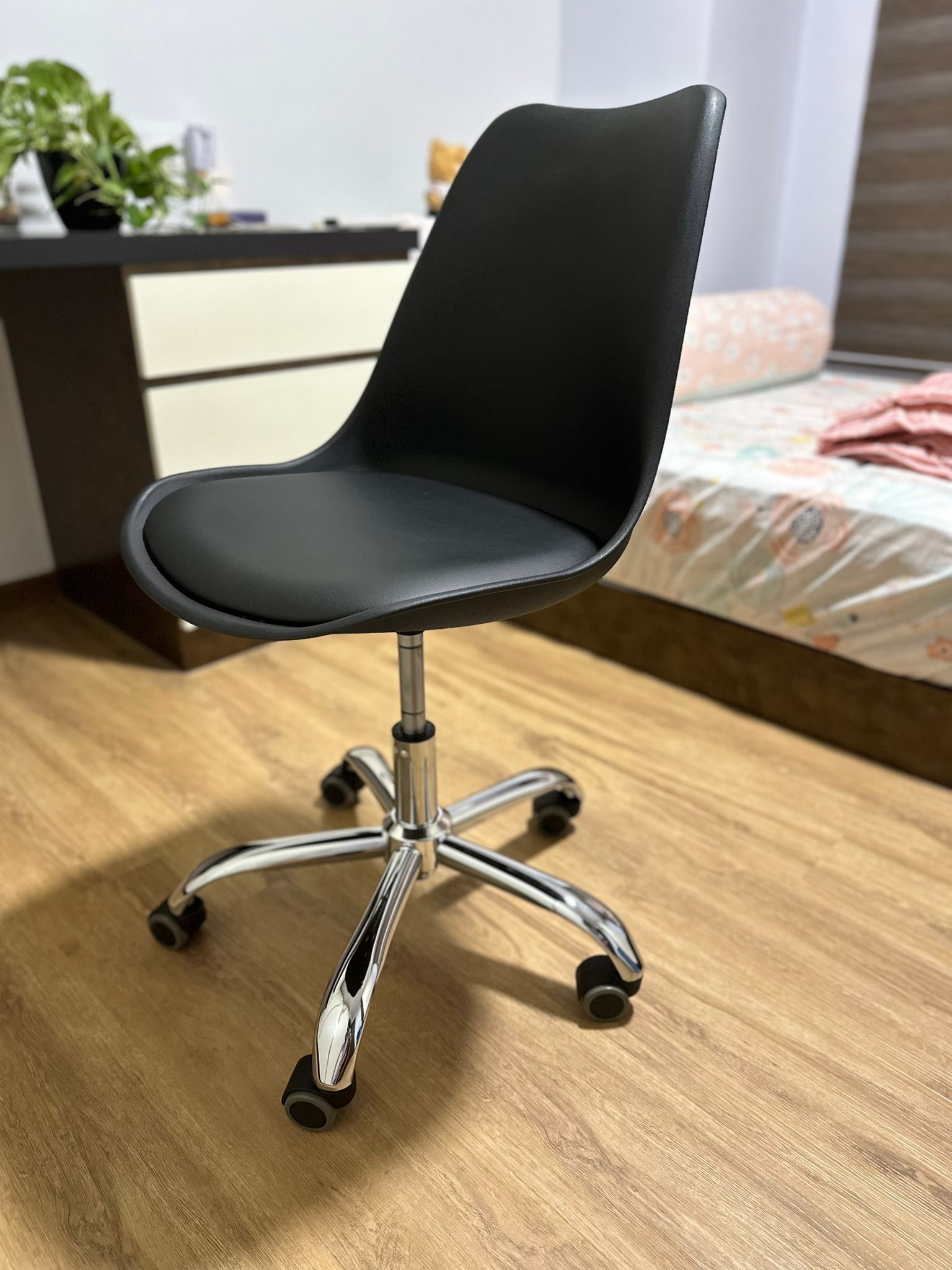 Customer home photo 1: Wheels works smoothly and comfortable without hurting the wallet