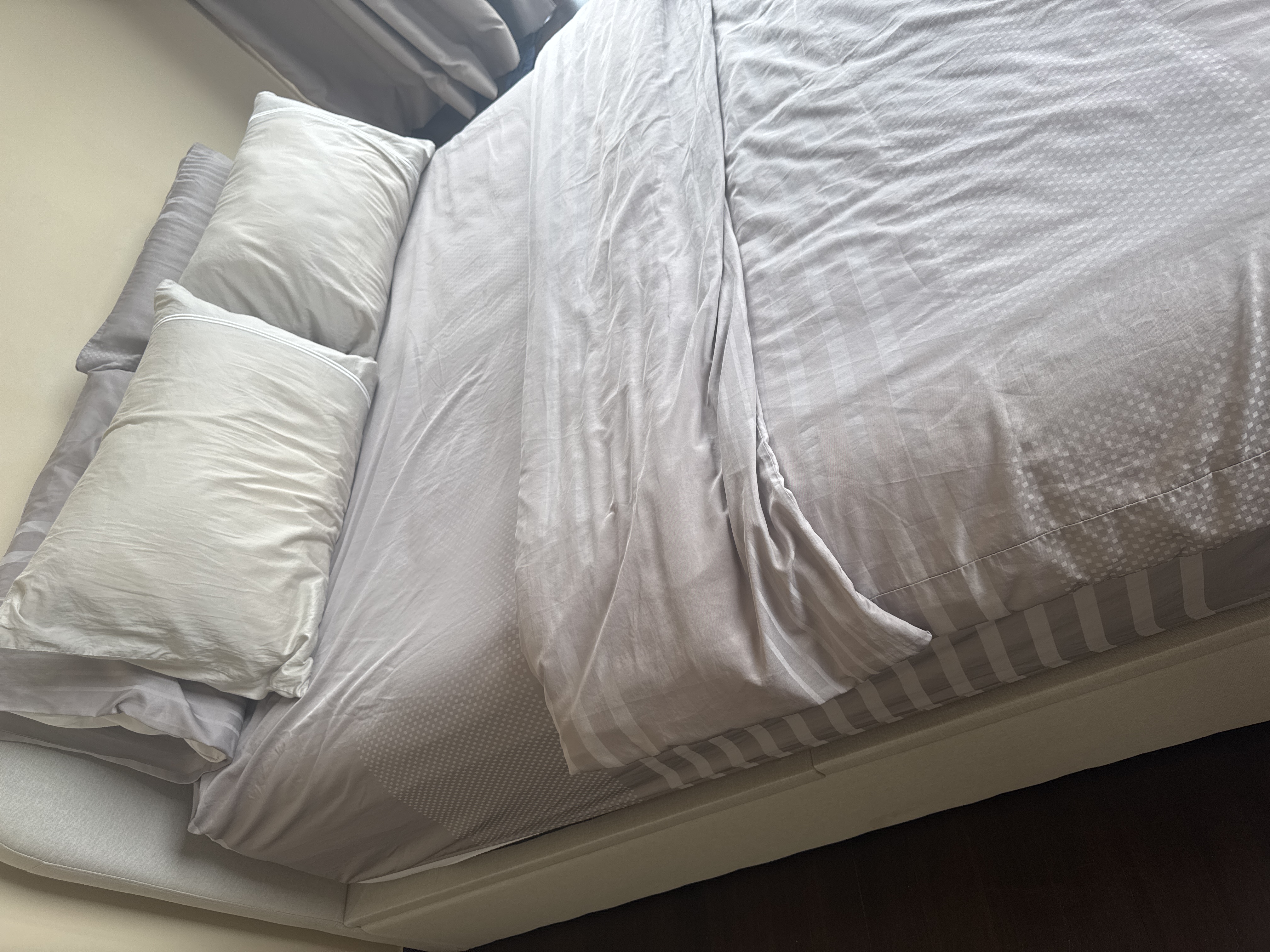 Customer home photo 20: Beautifully made. Lifting system is abit wobbly but can’t complain in view of the price.