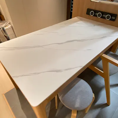 Customer home photo 15: Item delivered as described. Very nice and sturdy dining table. Recommended 👍