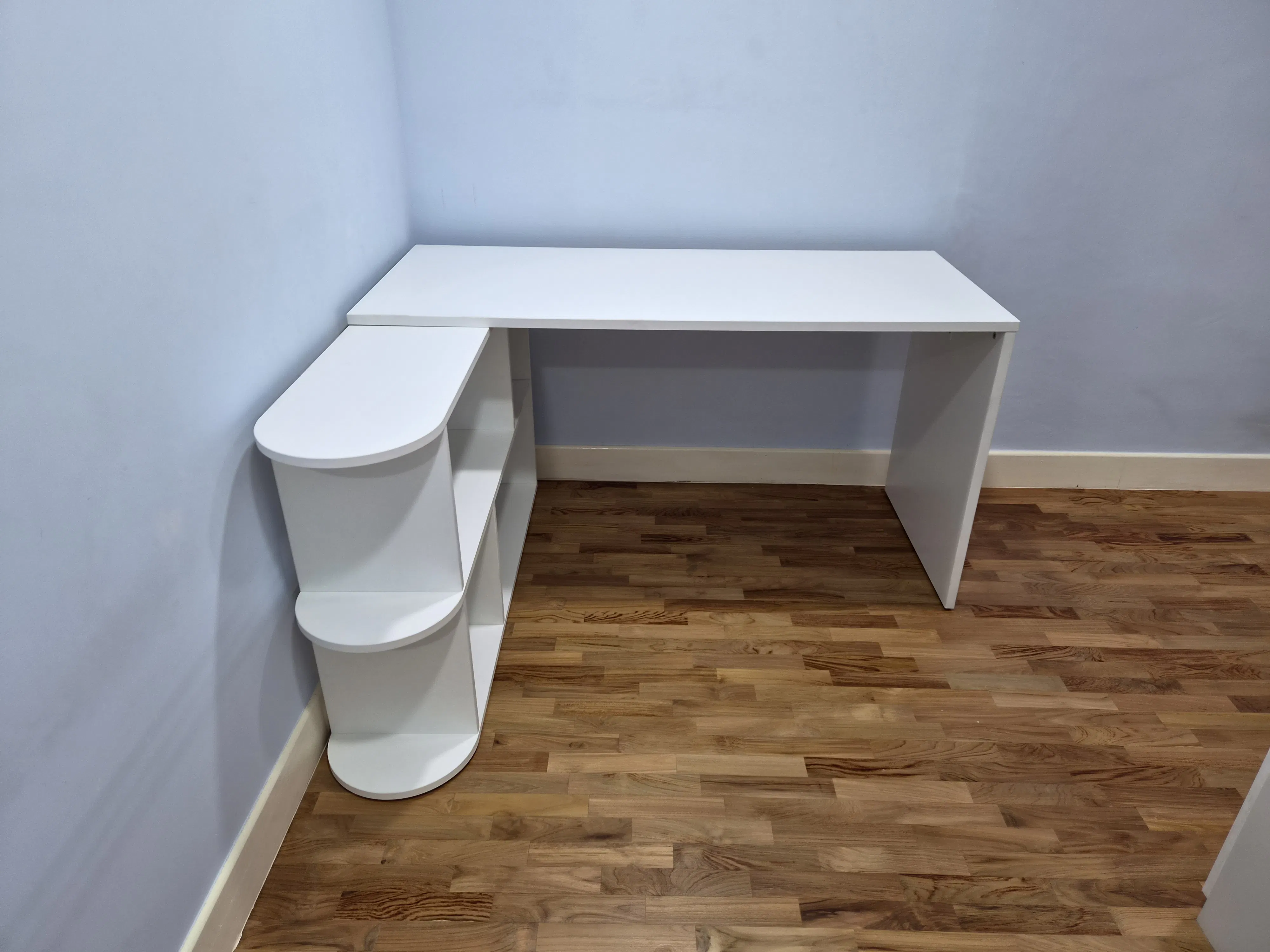 Customer home photo 22: Nice and simple design, generous working space!