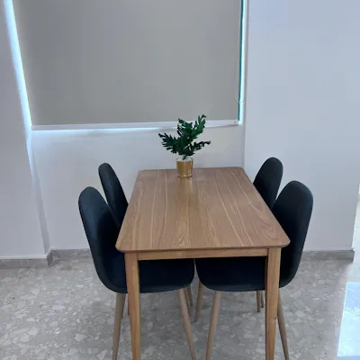 Customer home photo 19: nice simple dining table