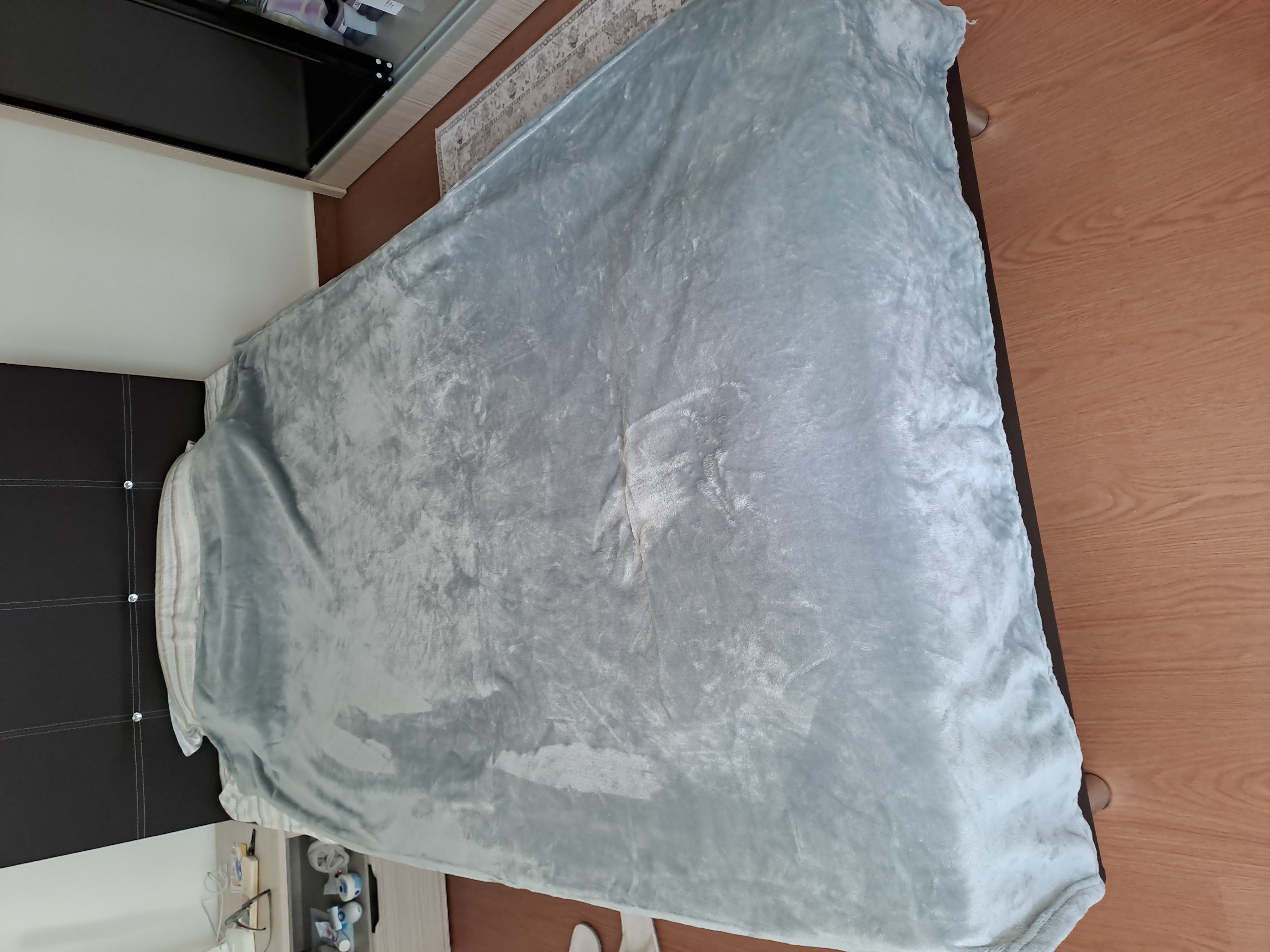 Customer home photo 1: The blankets arrived on time. I ordered two. One blanket fits a super single bed. They washed well. They are very soft and comfy. Really like them.