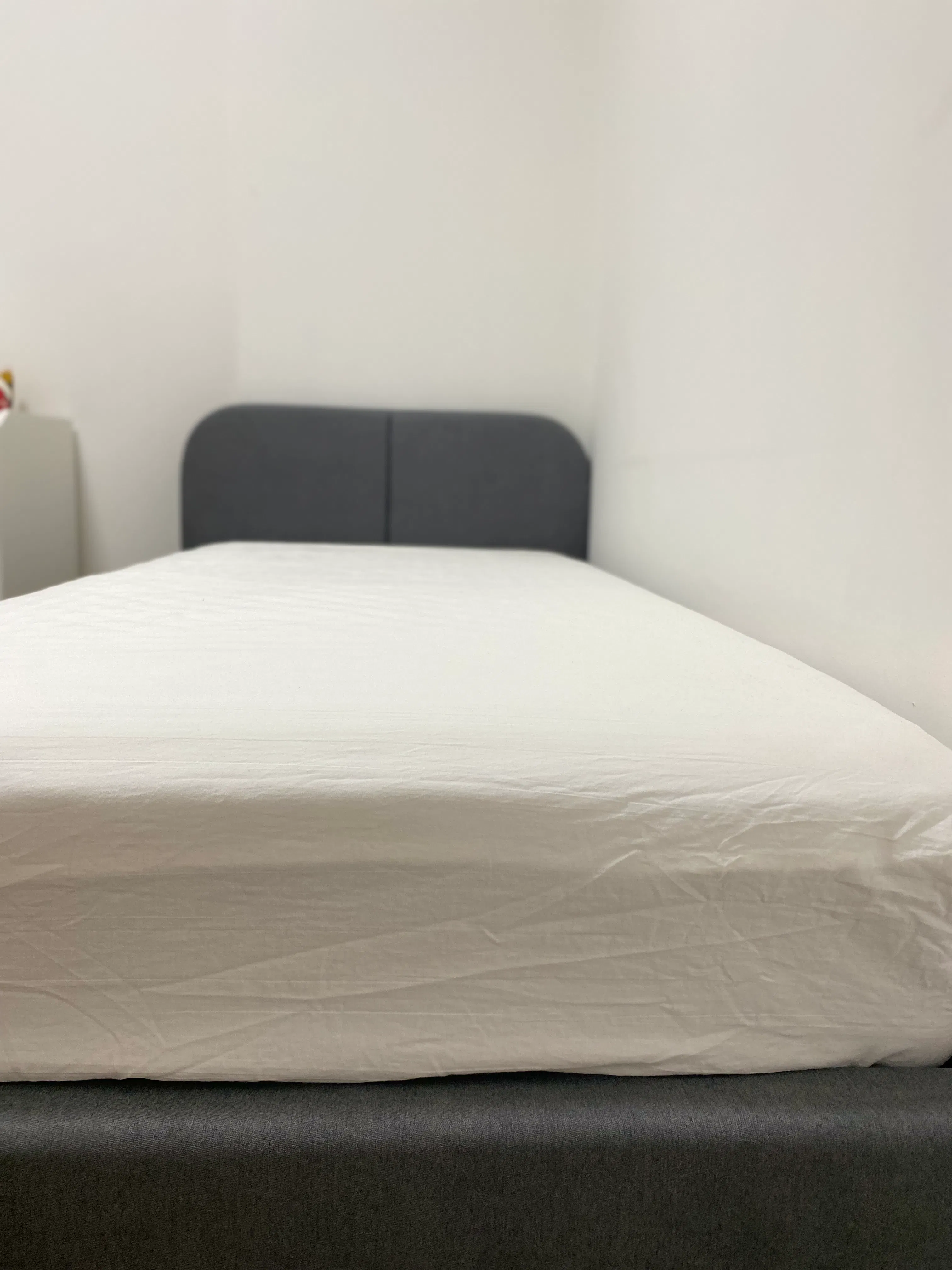 Customer home photo 35: Bought this during promo price. Quite nice to sleep on. It says firmness 10/10 but I think it’s subjective, feels like 8/10 firmness to me but it is still comfortable.