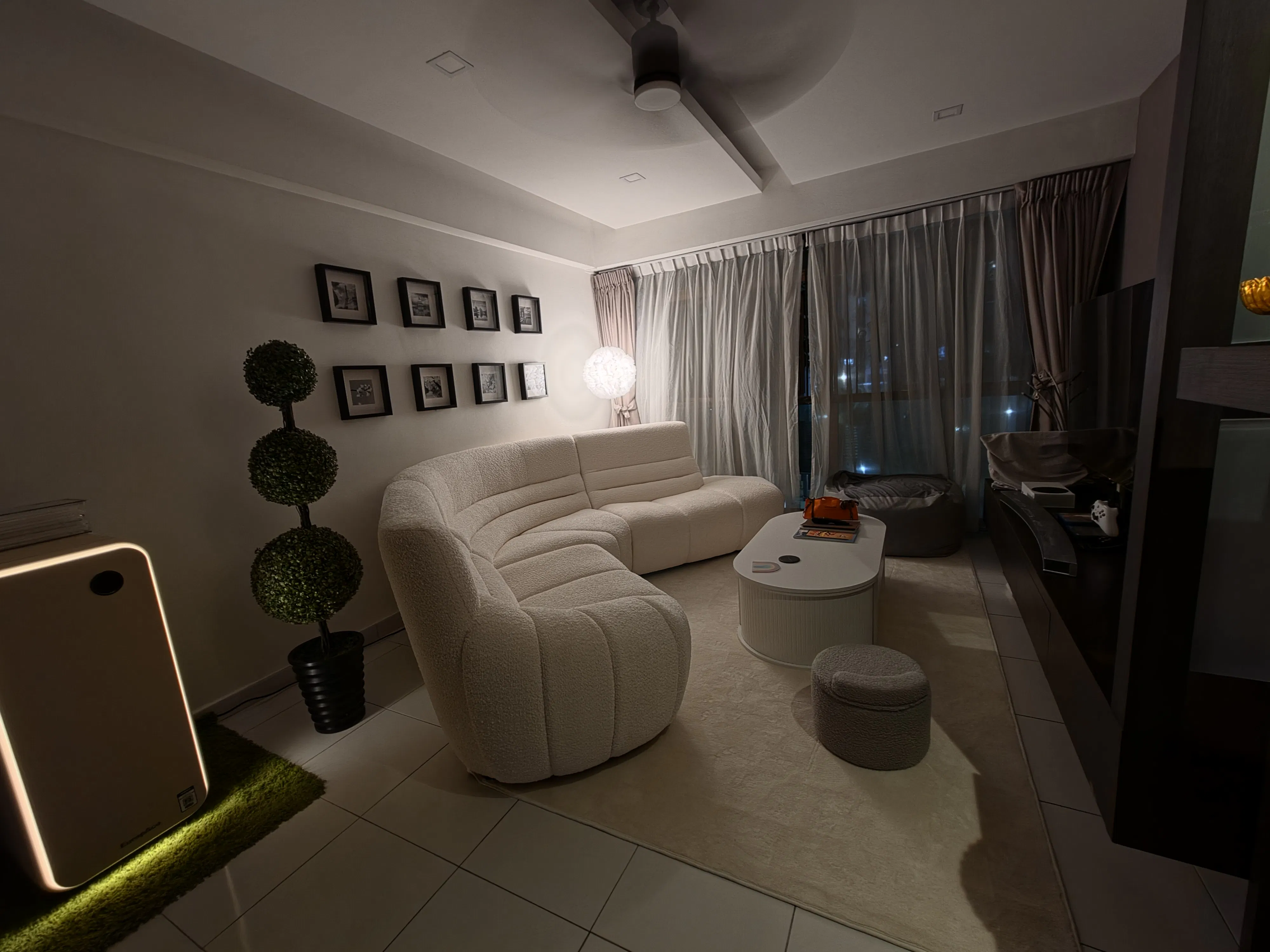 Customer home photo 1: beautiful sofa .. arrived quickly and set up as quickly as well. Adds a modern touch to any home