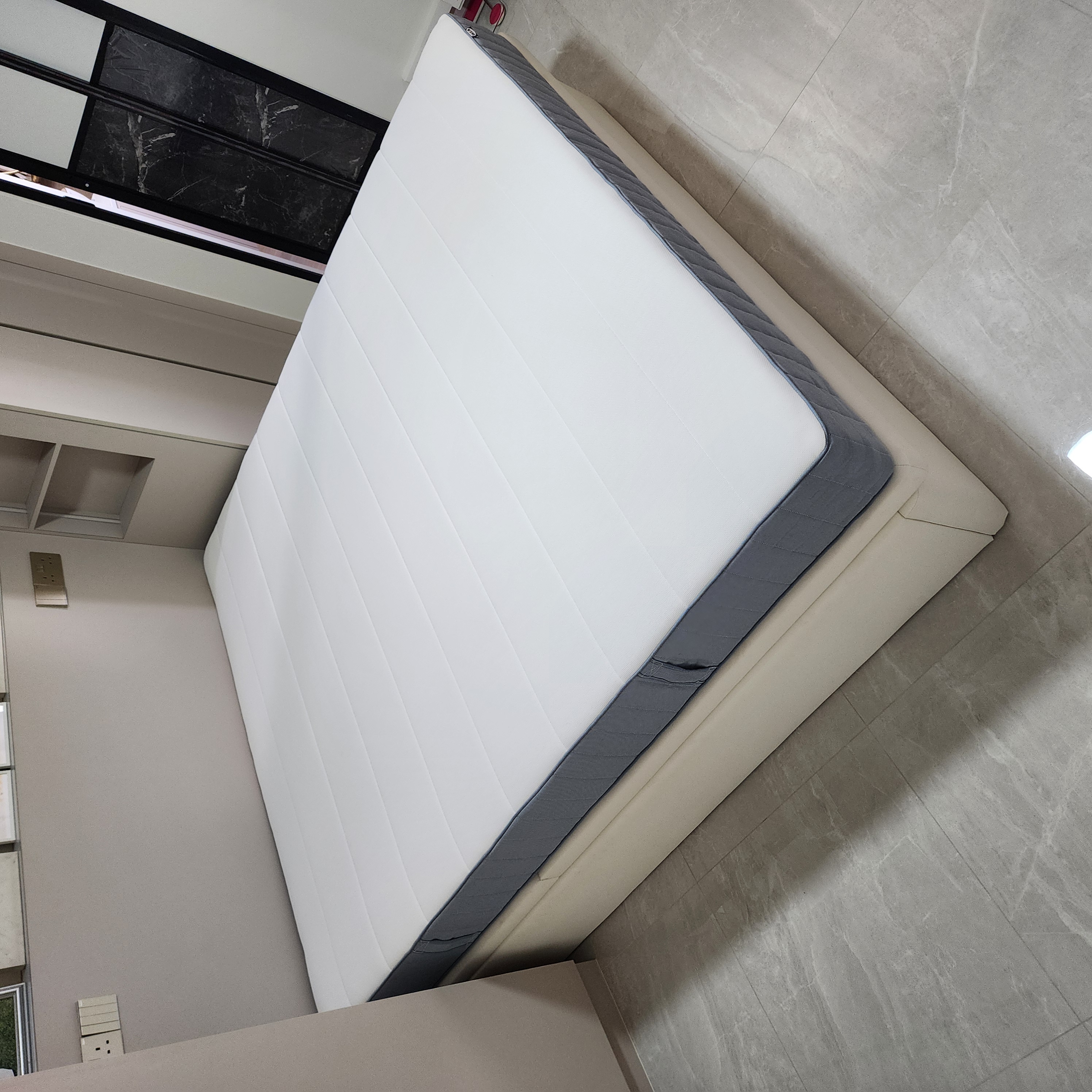 Customer home photo 2: The storage bed frame easy assemble too! Only that we bought a diff mattress and it did not fit the bedframe. Overall still it look great!
